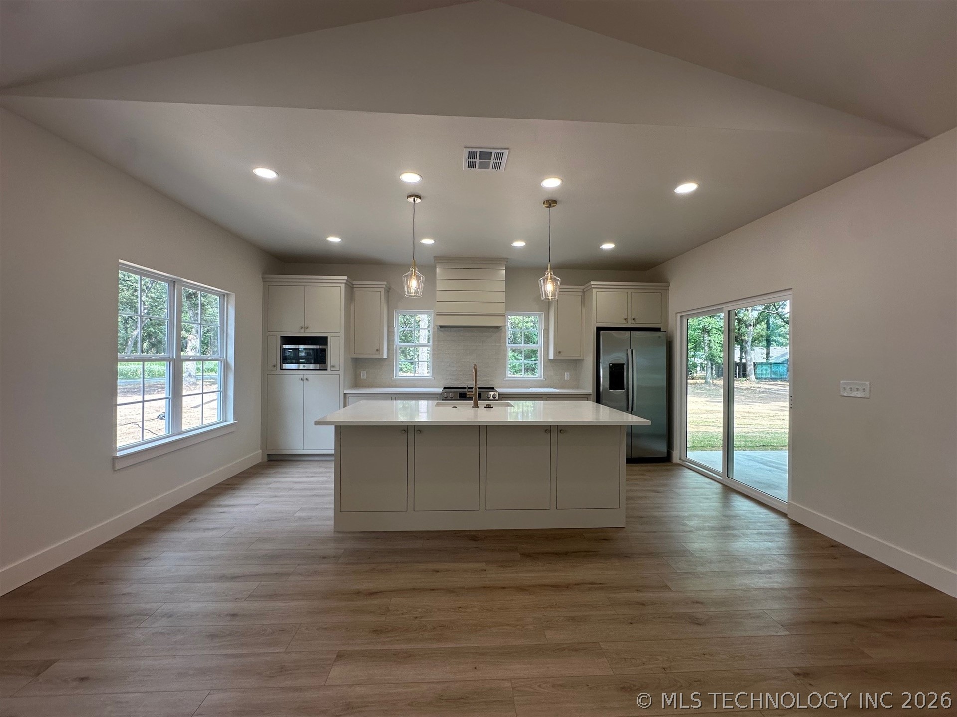 12195 Longboard Loop Property Photo 5