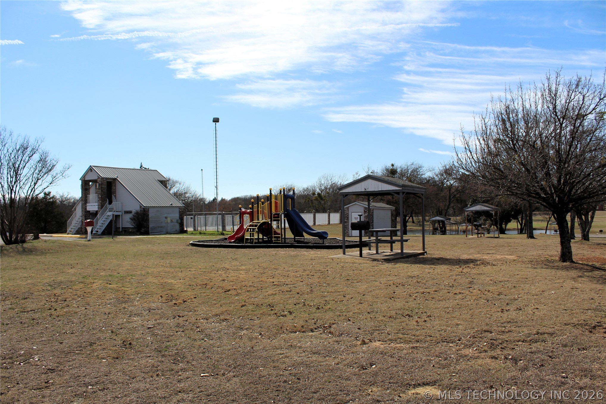 1901 River Oak Drive Property Photo 16