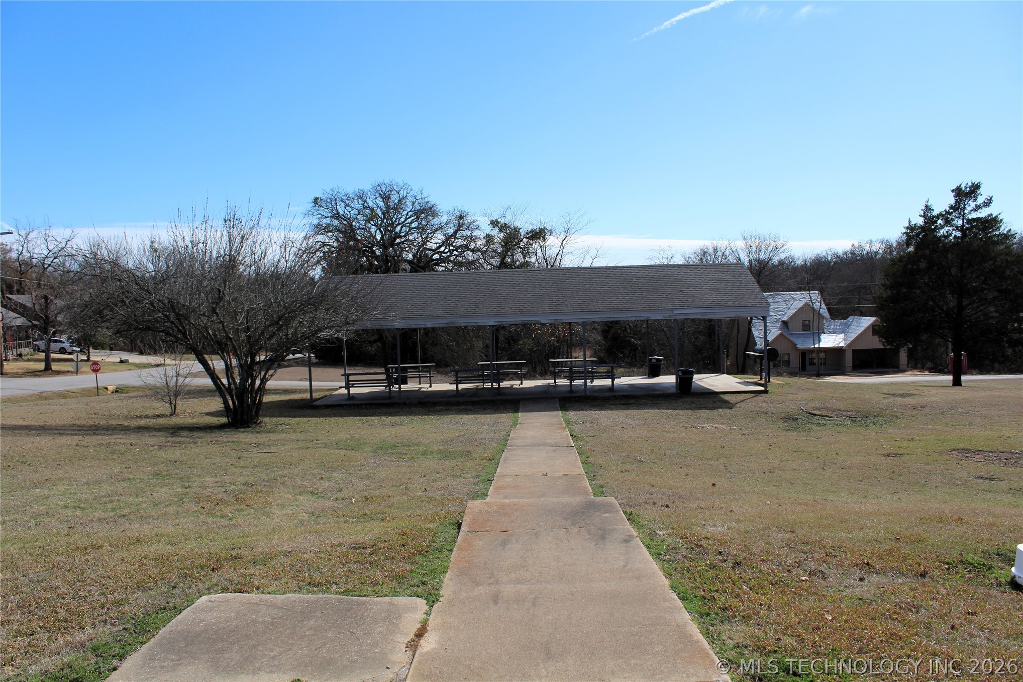 1901 River Oak Drive Property Photo 18