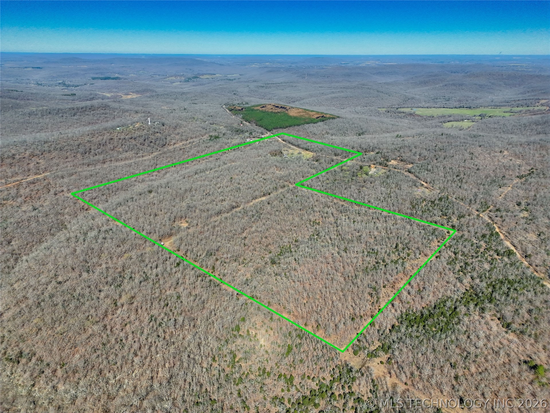 477456 E 899 Road Property Photo 4