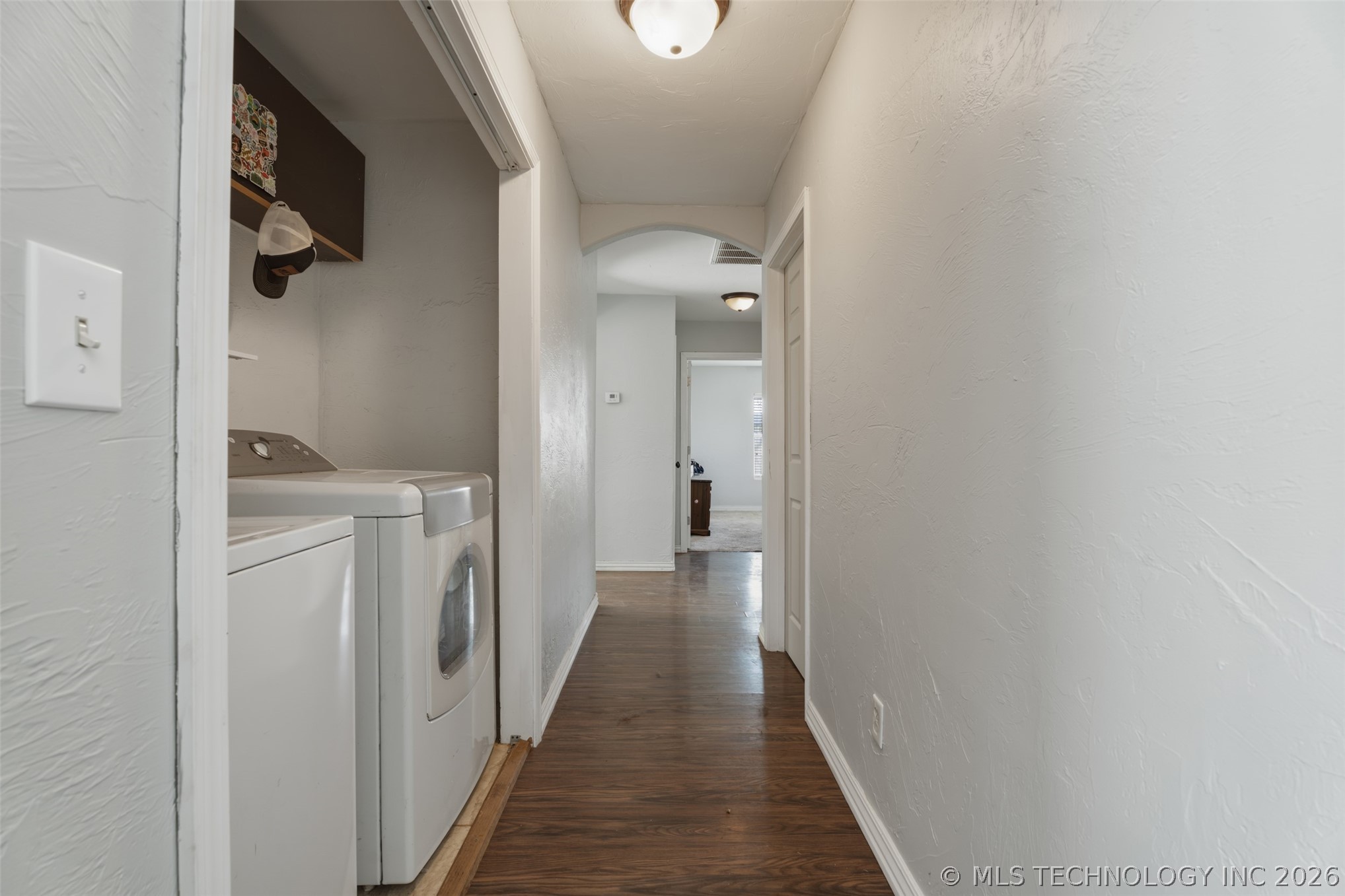 215 E 7th Property Photo 15