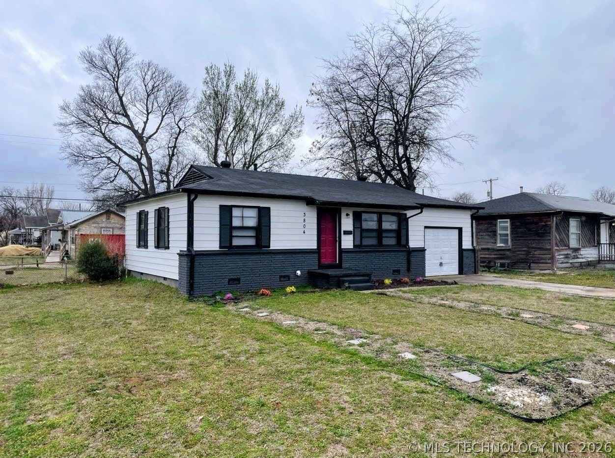 3804 W 4th Street Property Photo 2