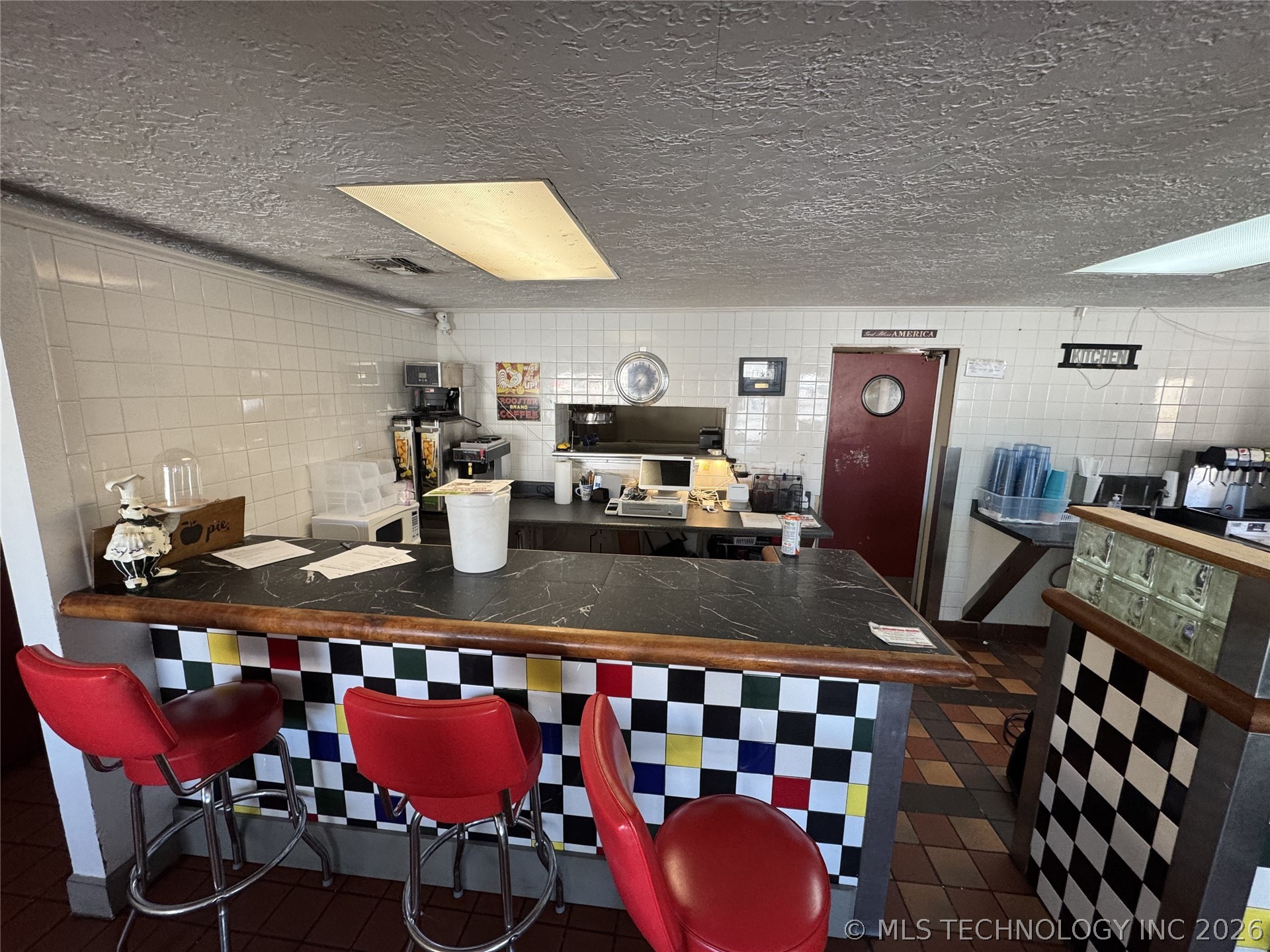 293 Ketchum Boulevard Property Photo 4