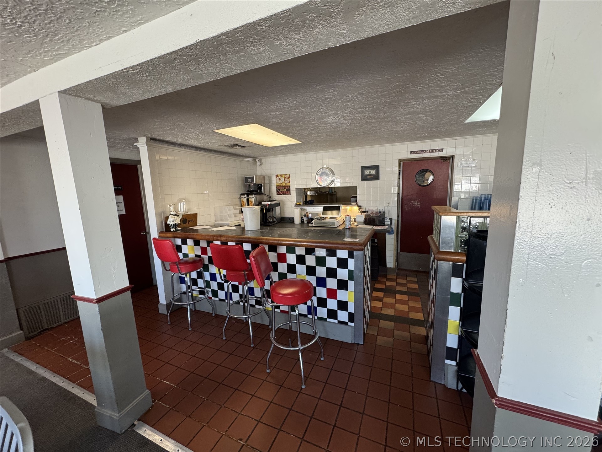 293 Ketchum Boulevard Property Photo 12