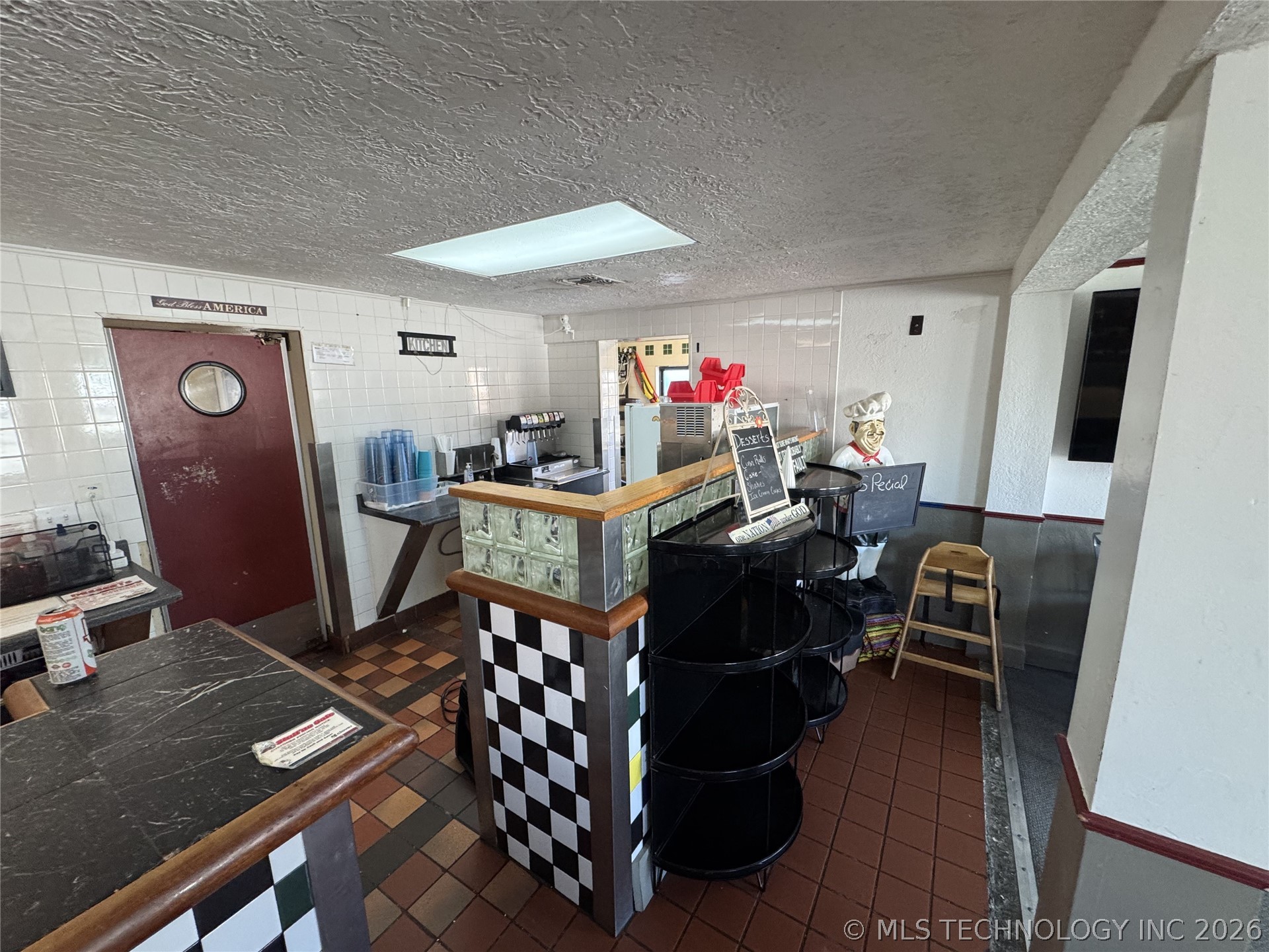 293 Ketchum Boulevard Property Photo 13