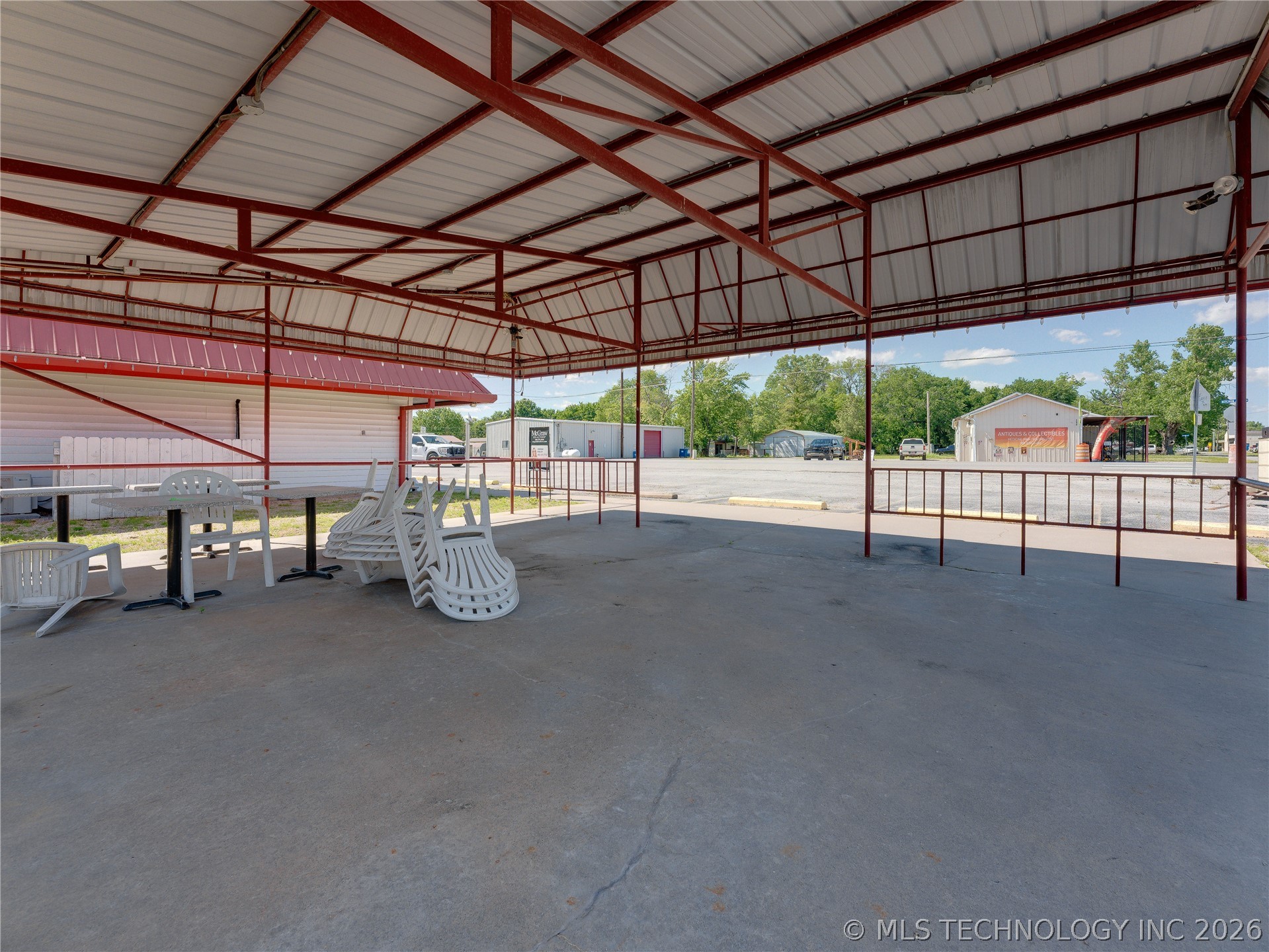 293 Ketchum Boulevard Property Photo 23