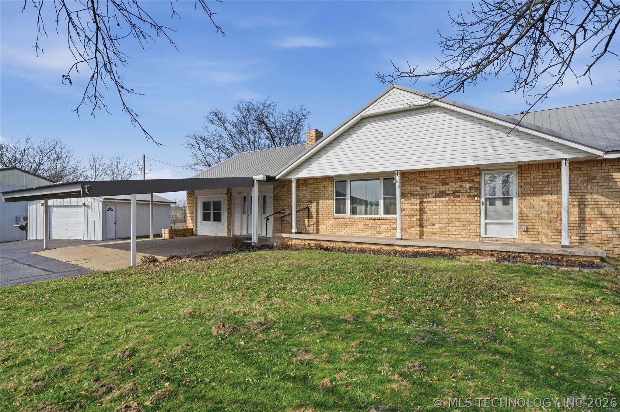 12192 S Highway 64 Property Photo 3