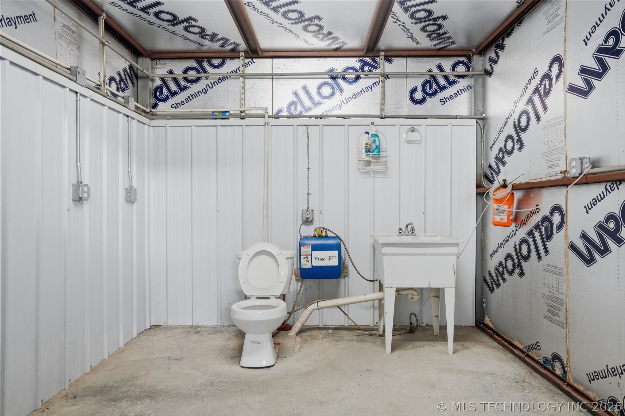12192 S Highway 64 Property Photo 40