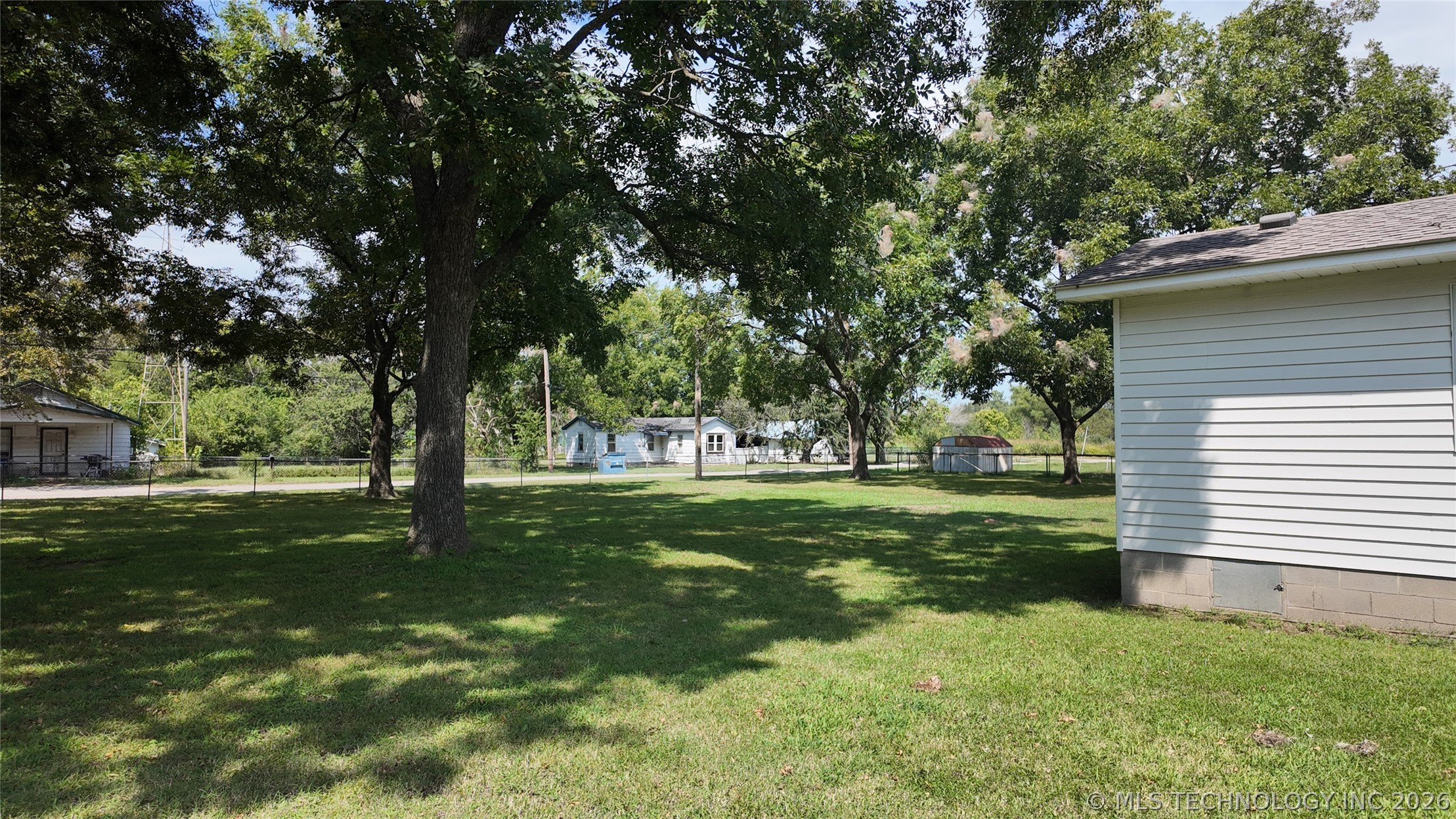 301 N County Line Property Photo 56
