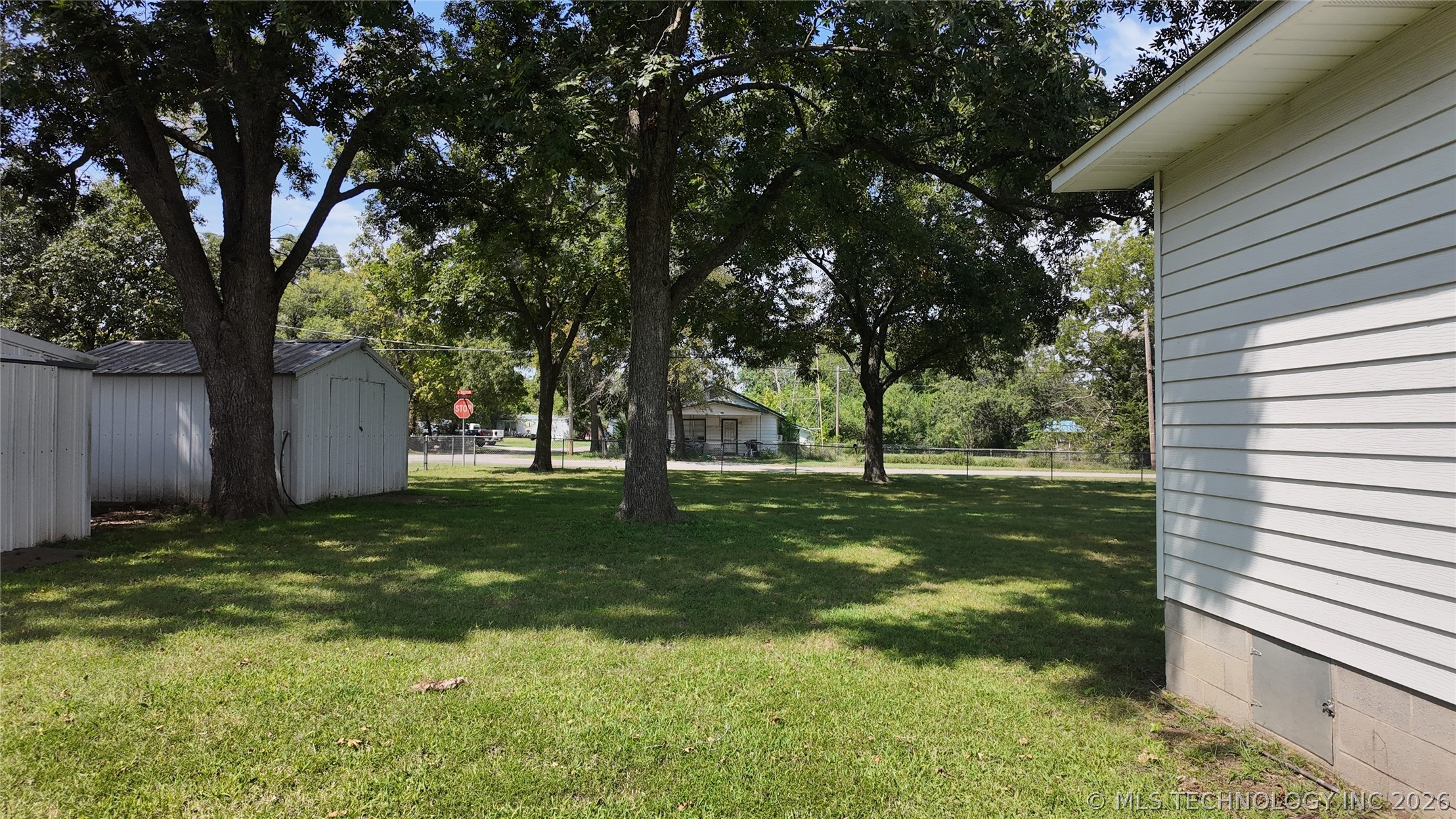 301 N County Line Property Photo 59