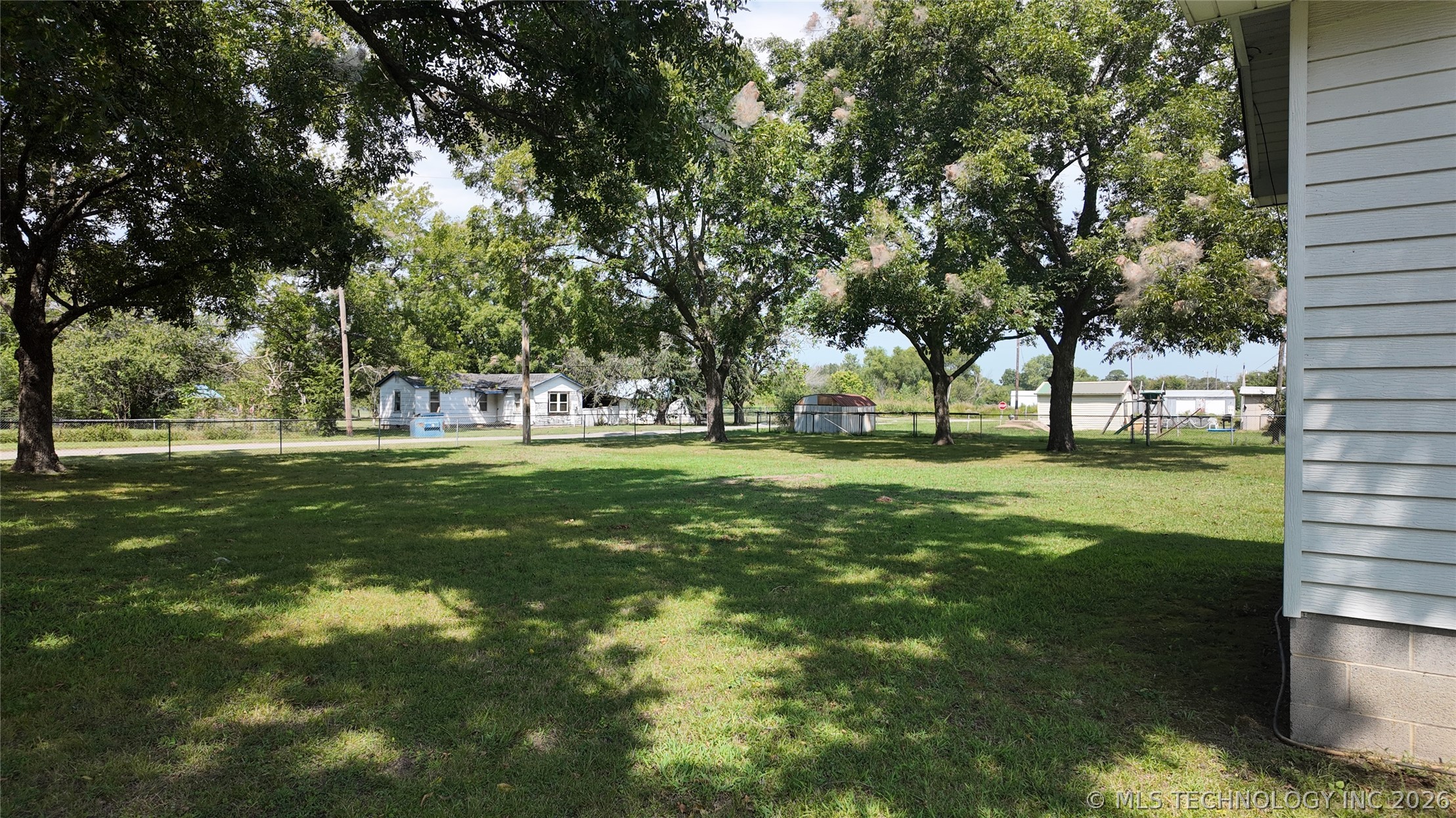 301 N County Line Property Photo 60
