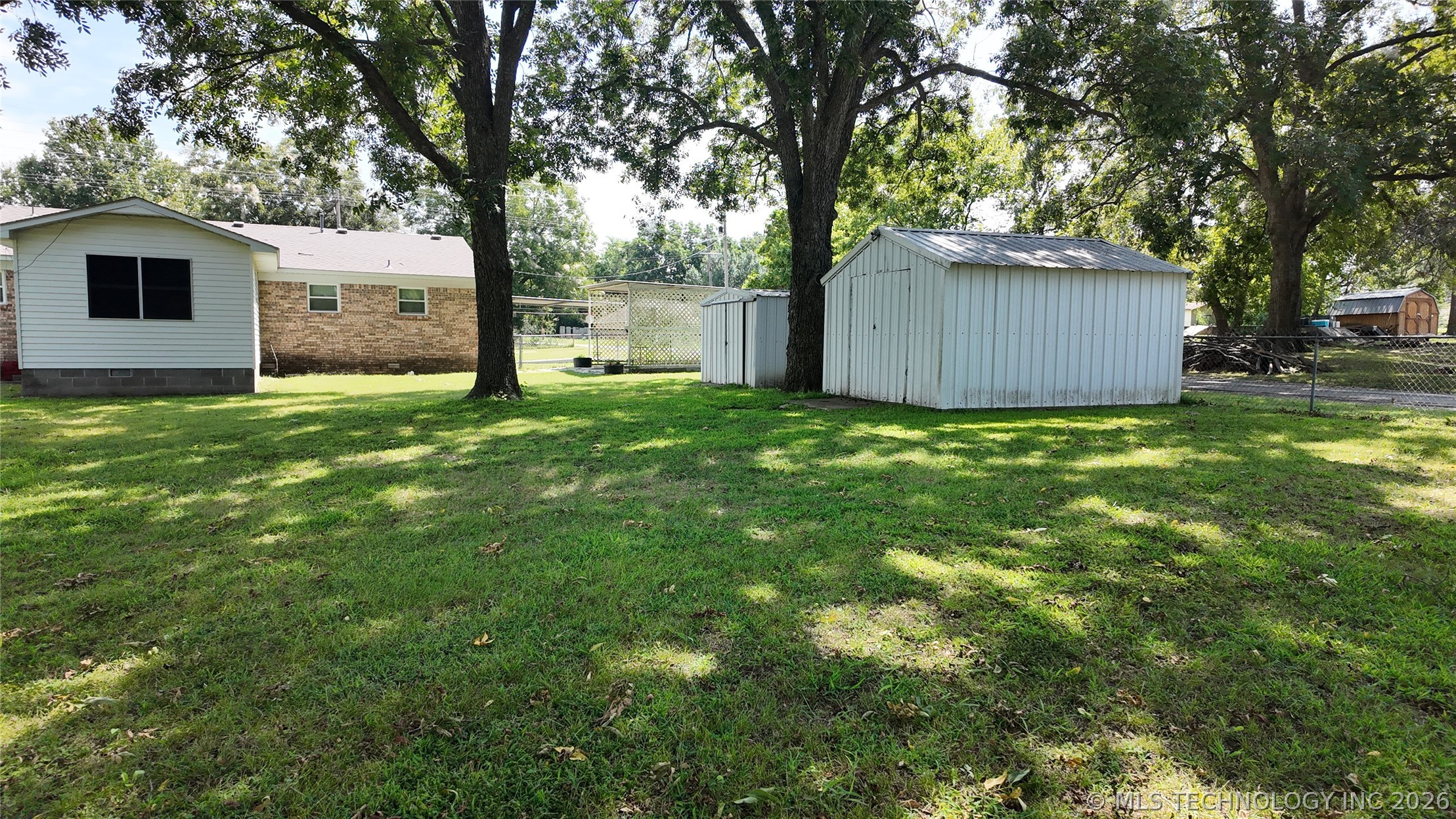 301 N County Line Property Photo 65