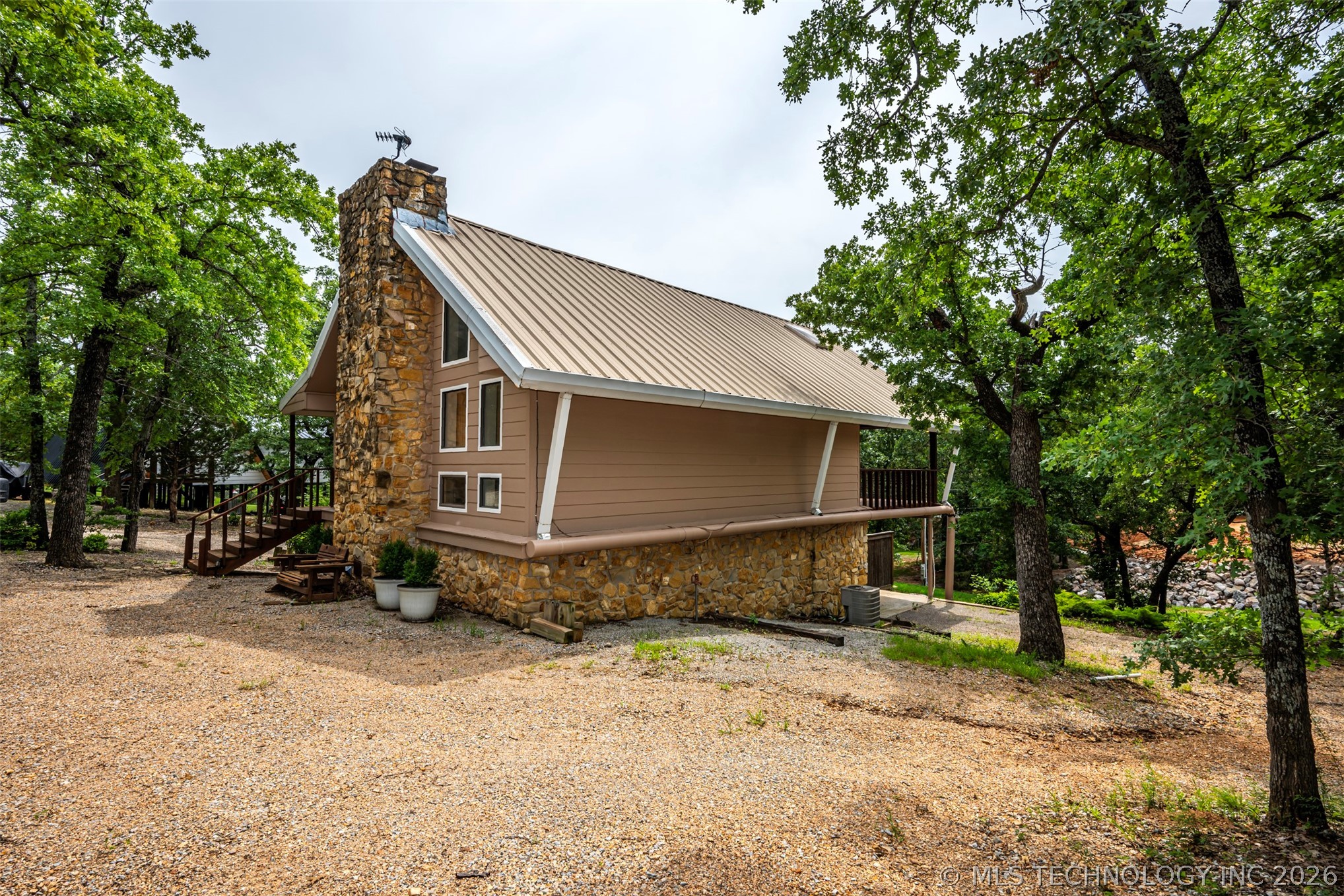 2676 Masters Property Photo 5