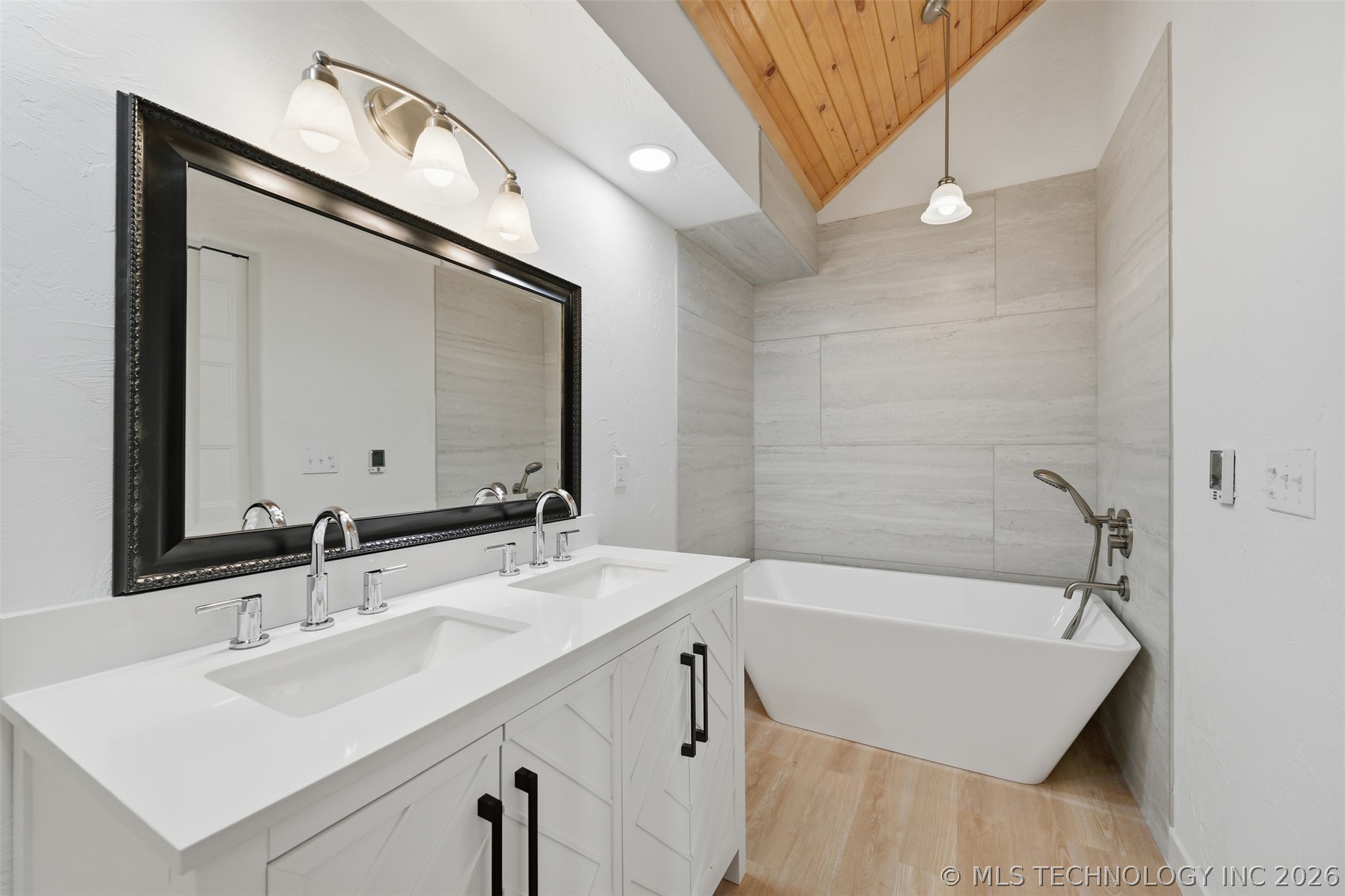2676 Masters Property Photo 21
