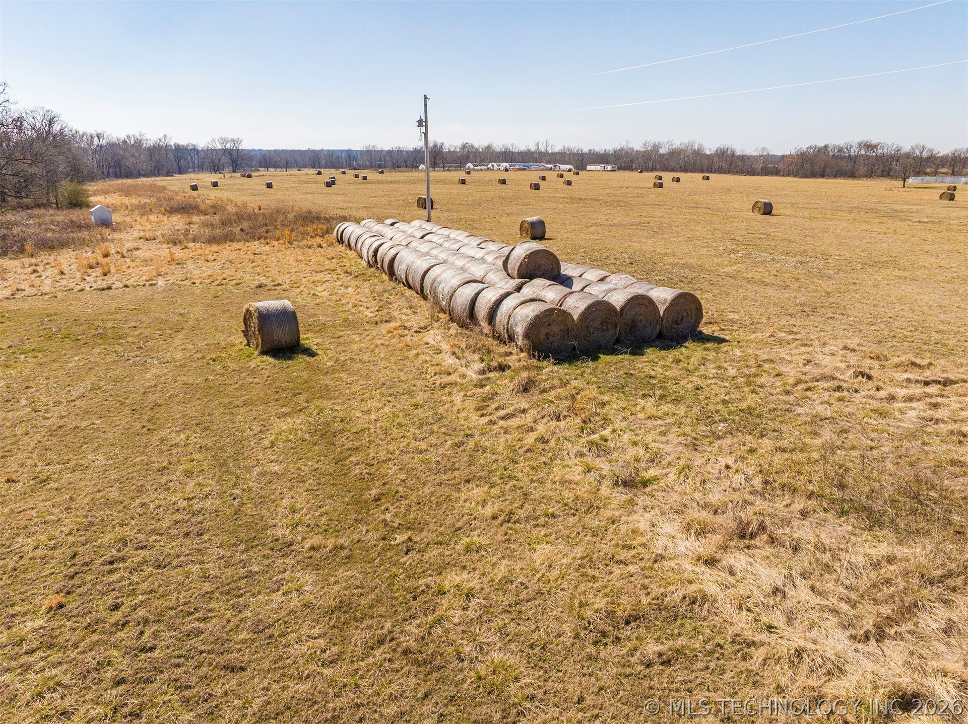 17583 E 390 Road Property Photo 7