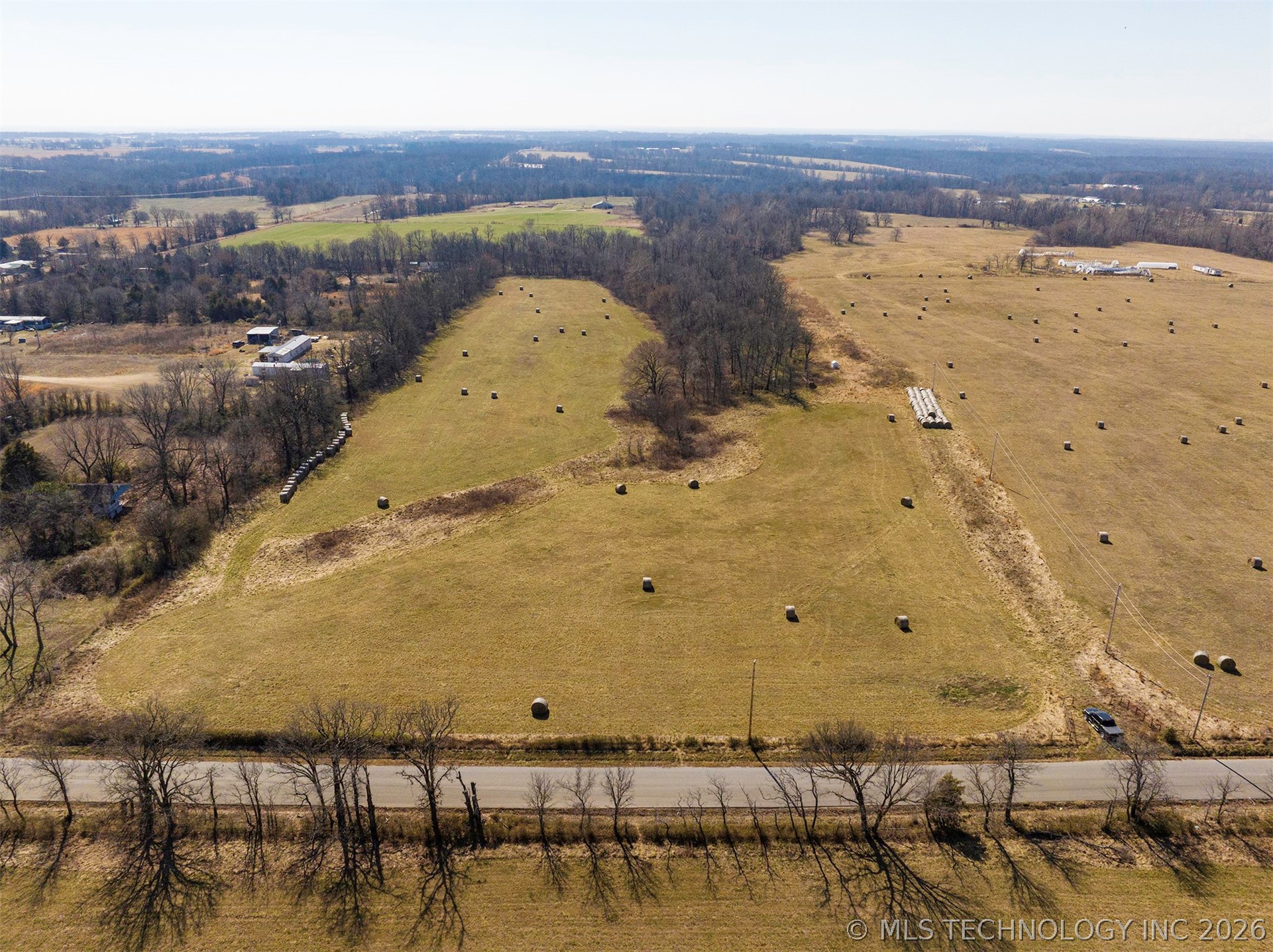 17583 E 390 Road Property Photo 11