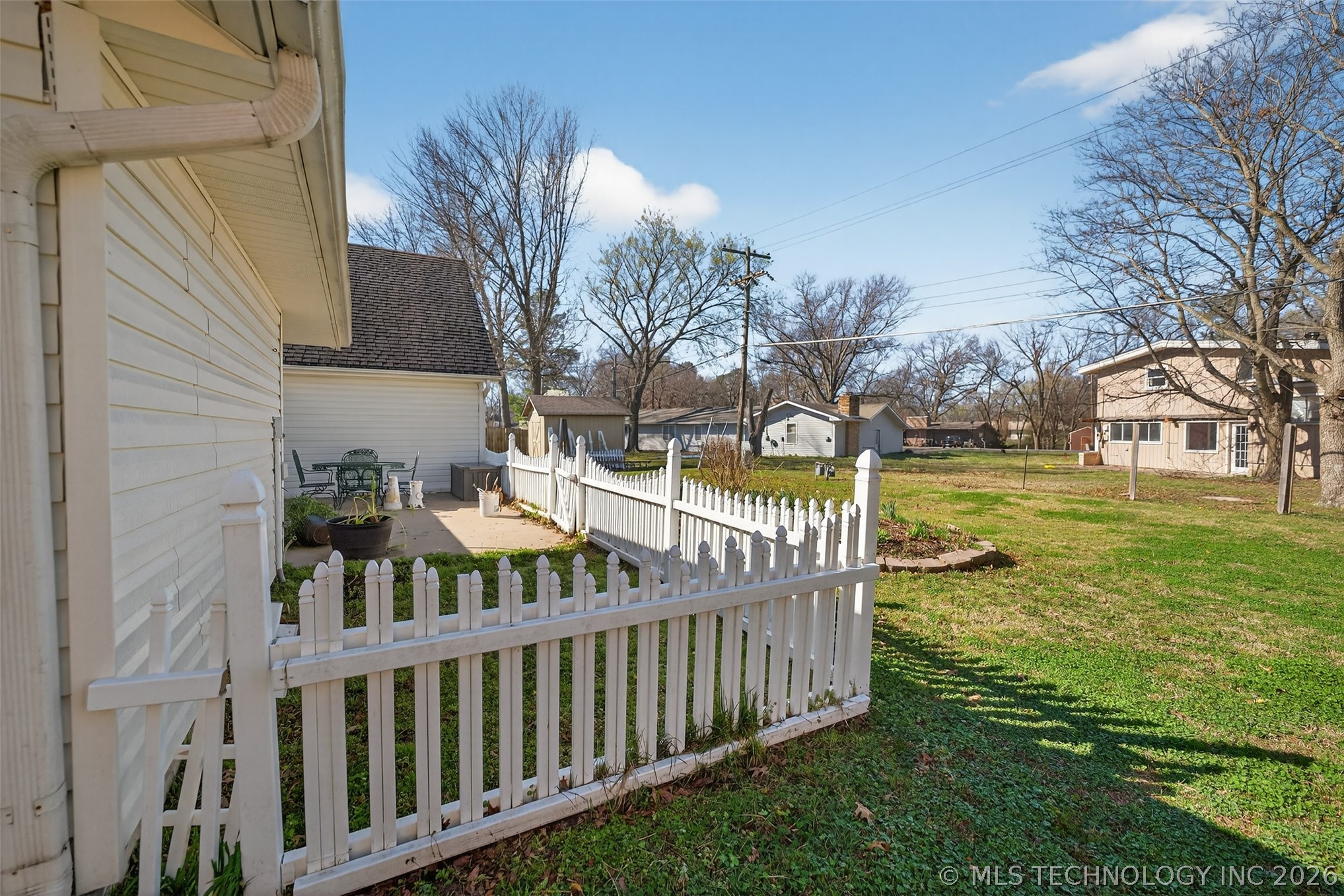 1408 S Veyda Street Property Photo 4