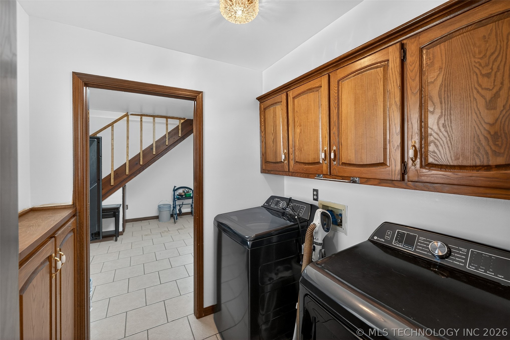 1408 S Veyda Street Property Photo 6