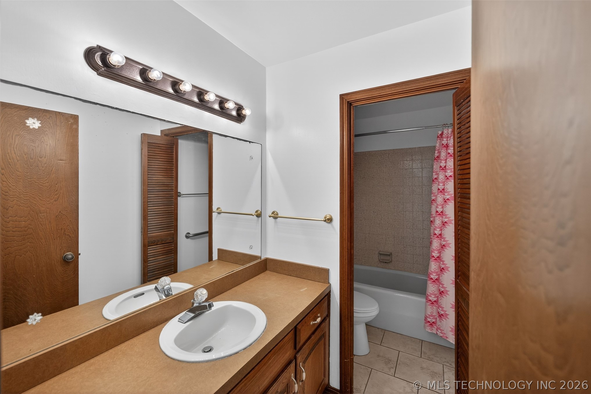 1408 S Veyda Street Property Photo 19
