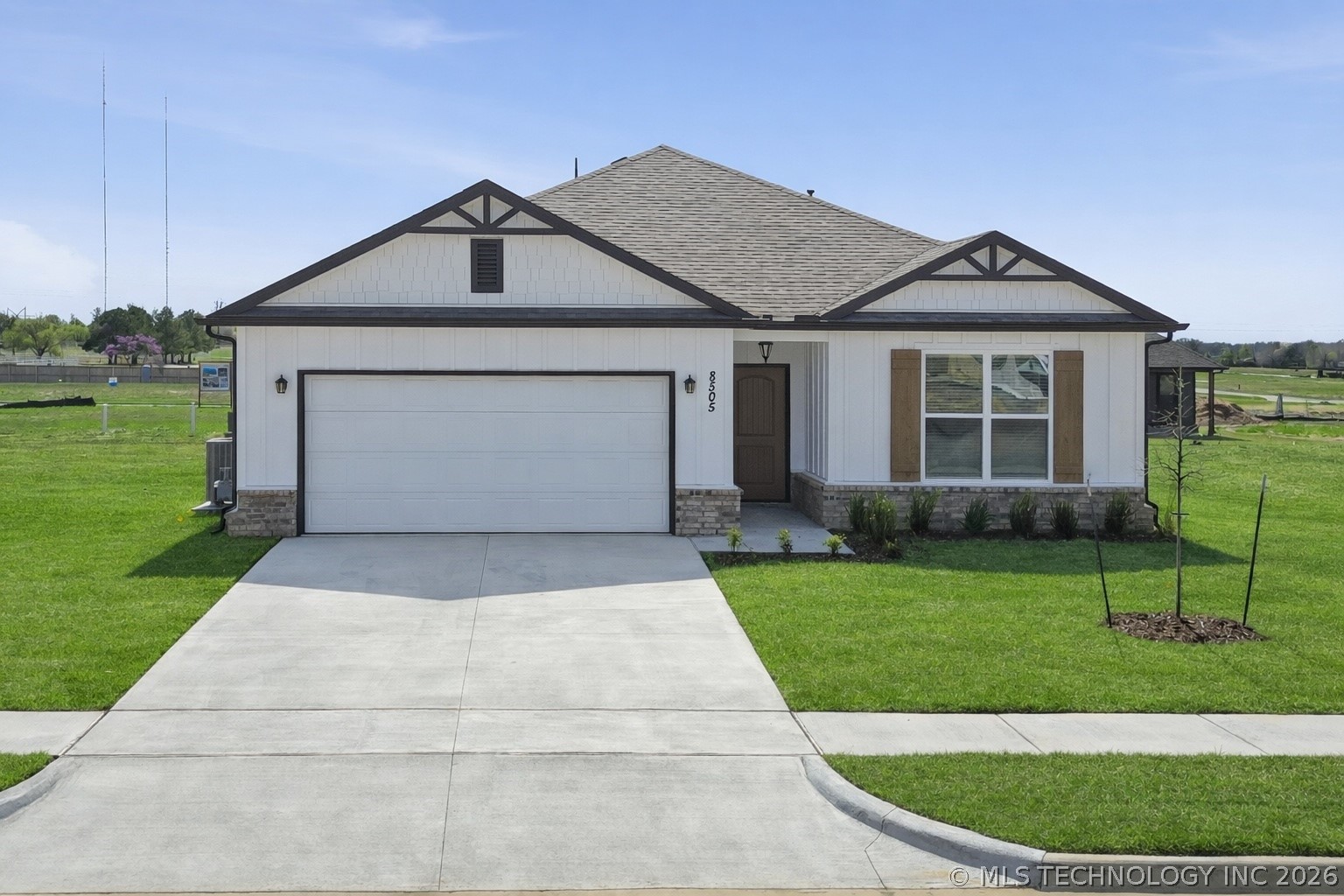 8505 E Ft Worth Street Property Photo 1