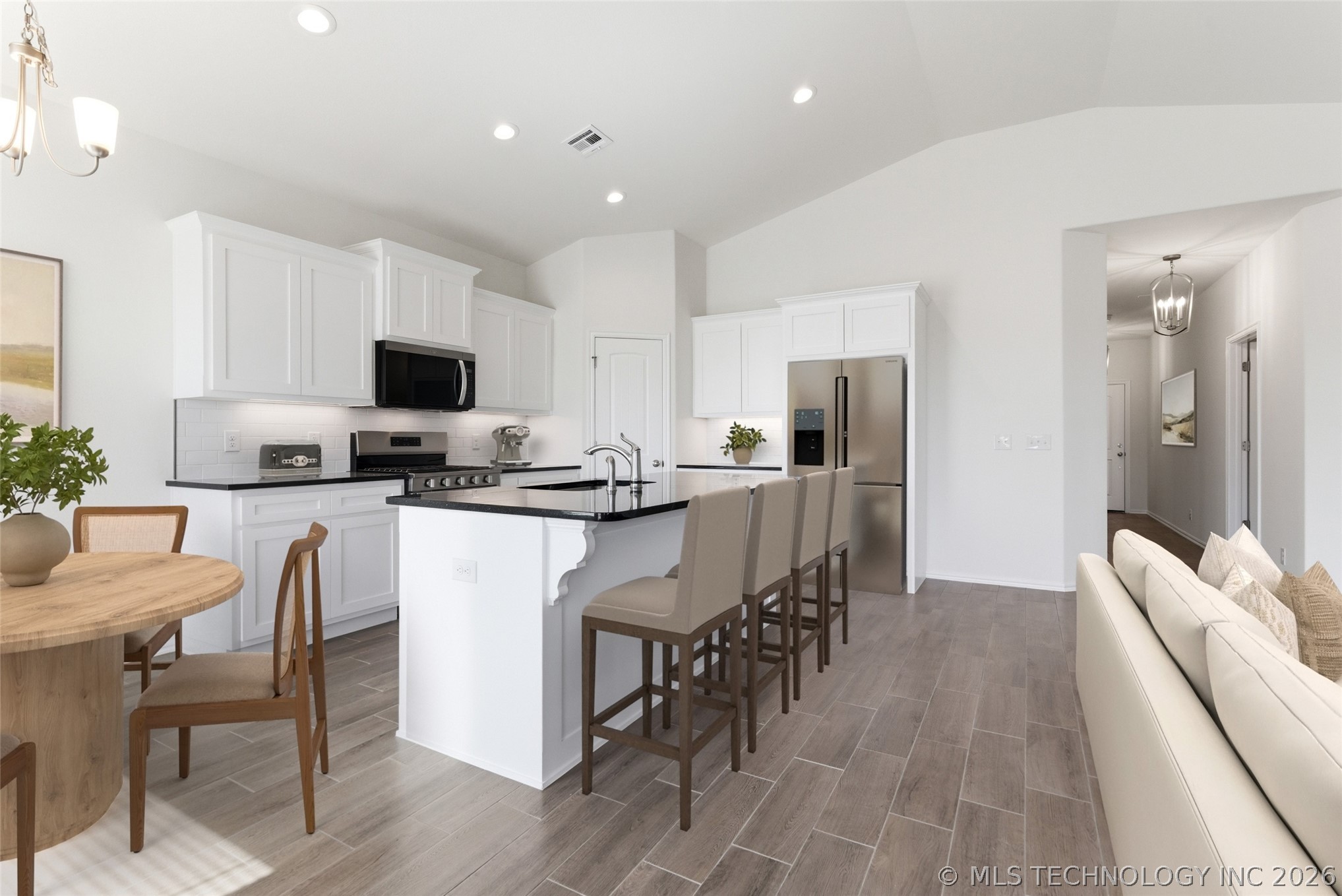 8505 E Ft Worth Street Property Photo 12