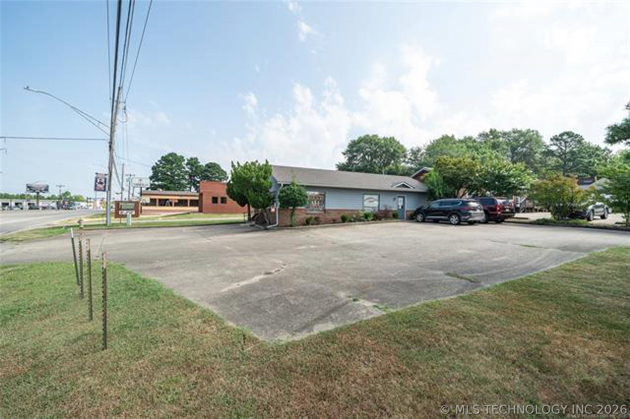 2104 N Broadway Street B Property Photo 3