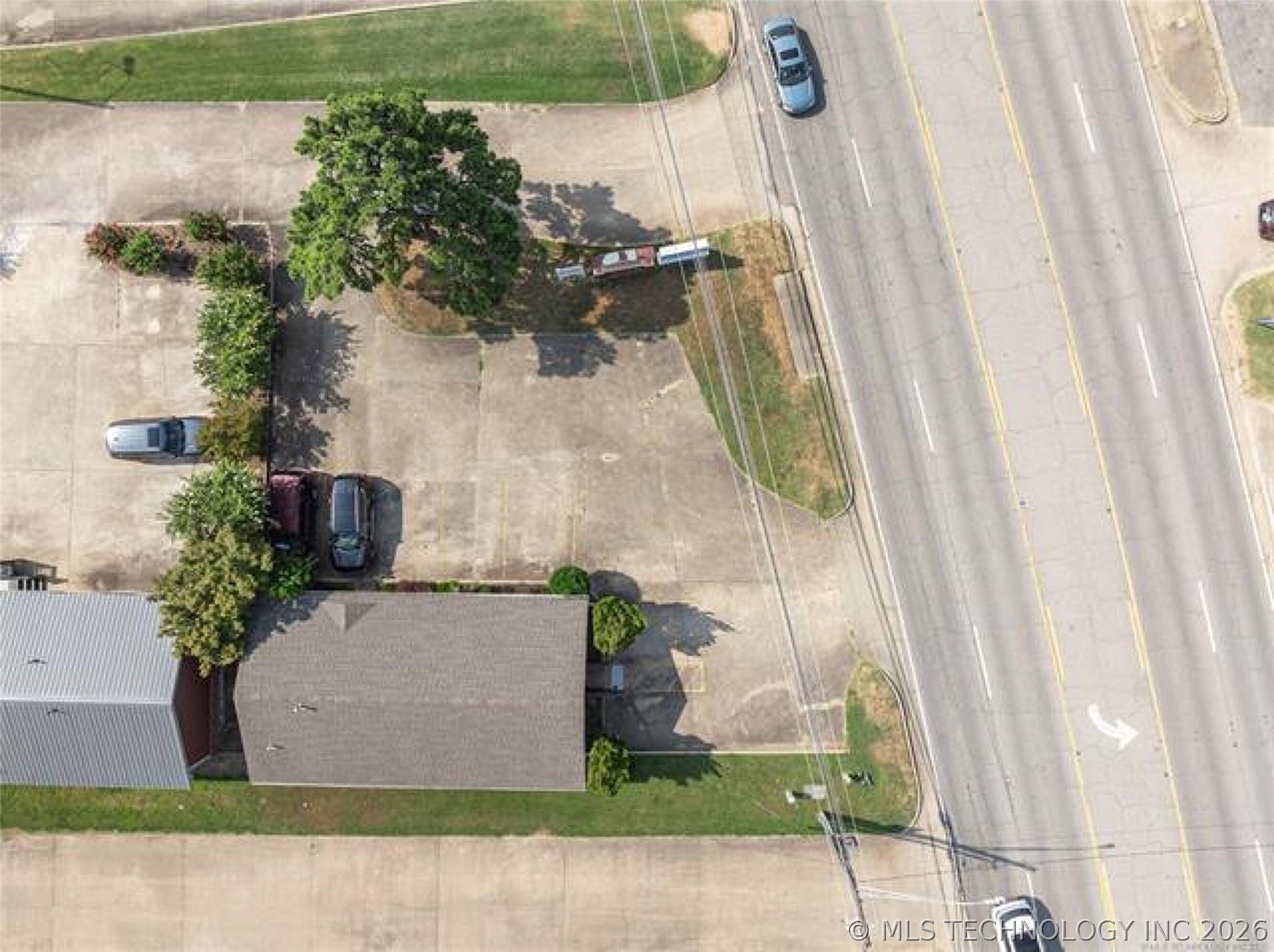 2104 N Broadway Street B Property Photo 6