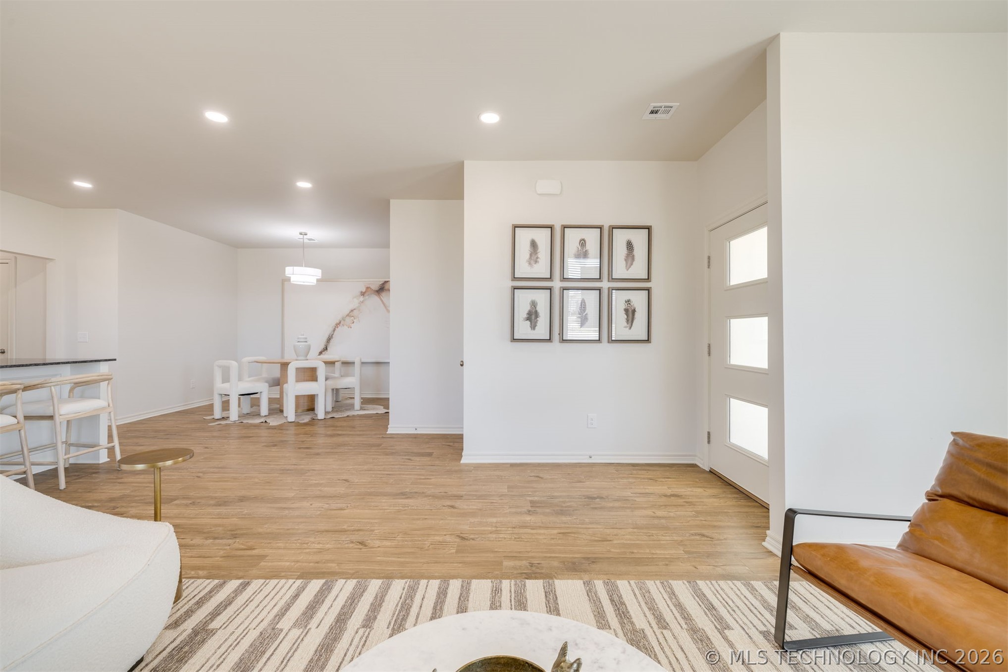 1010 Lovers Lane Property Photo 8