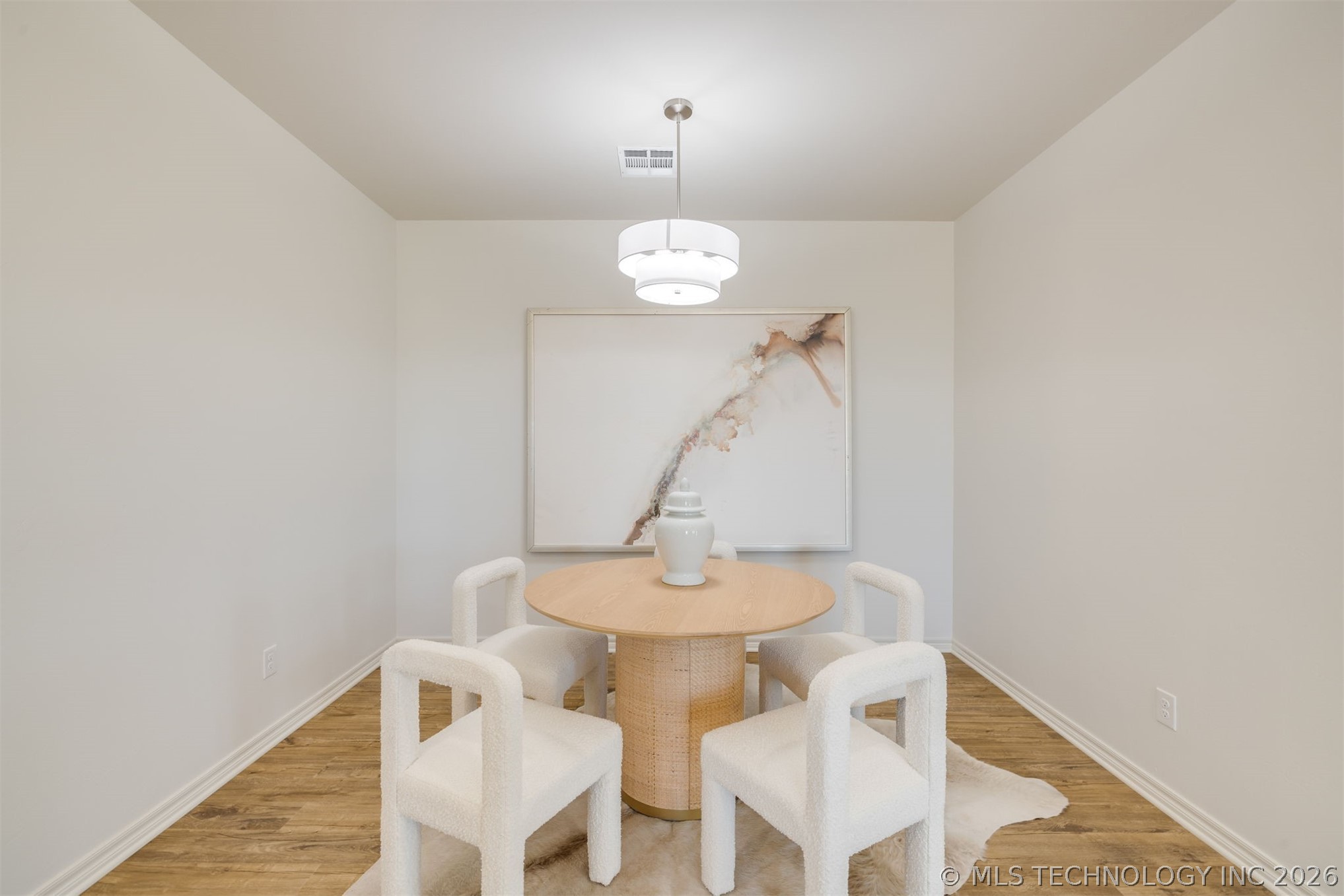 1010 Lovers Lane Property Photo 12