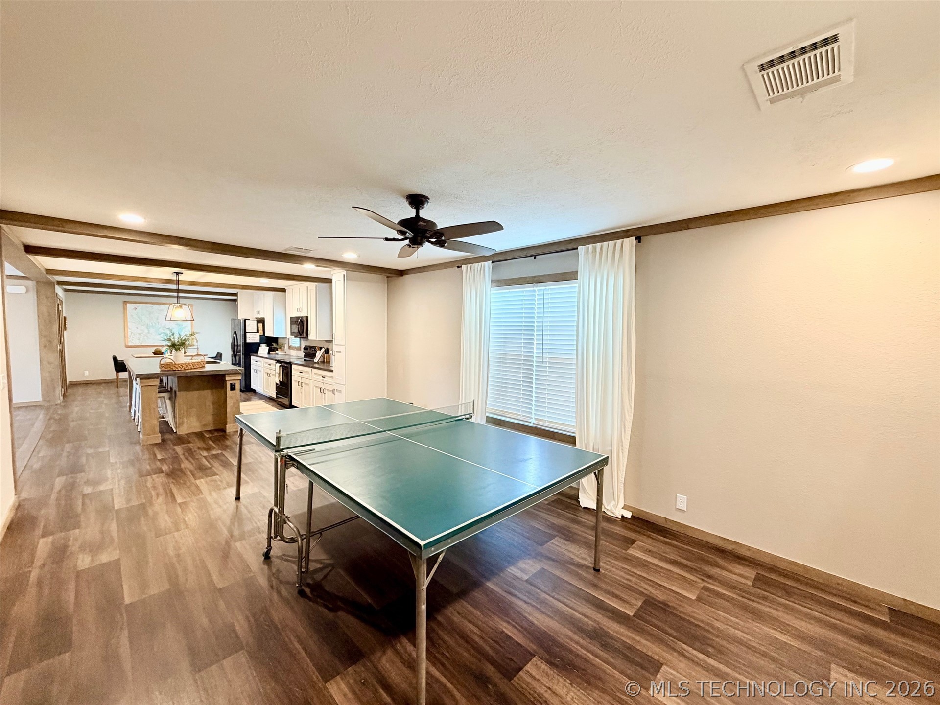 12060 Drew Avenue Property Photo 8