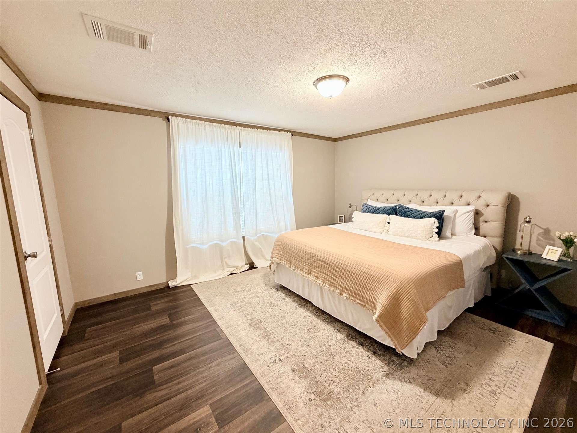 12060 Drew Avenue Property Photo 10