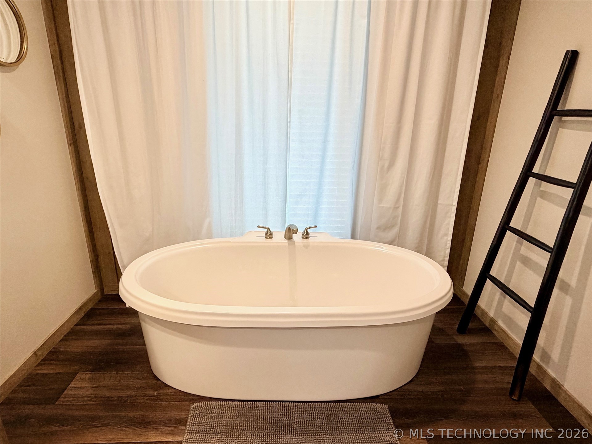 12060 Drew Avenue Property Photo 13