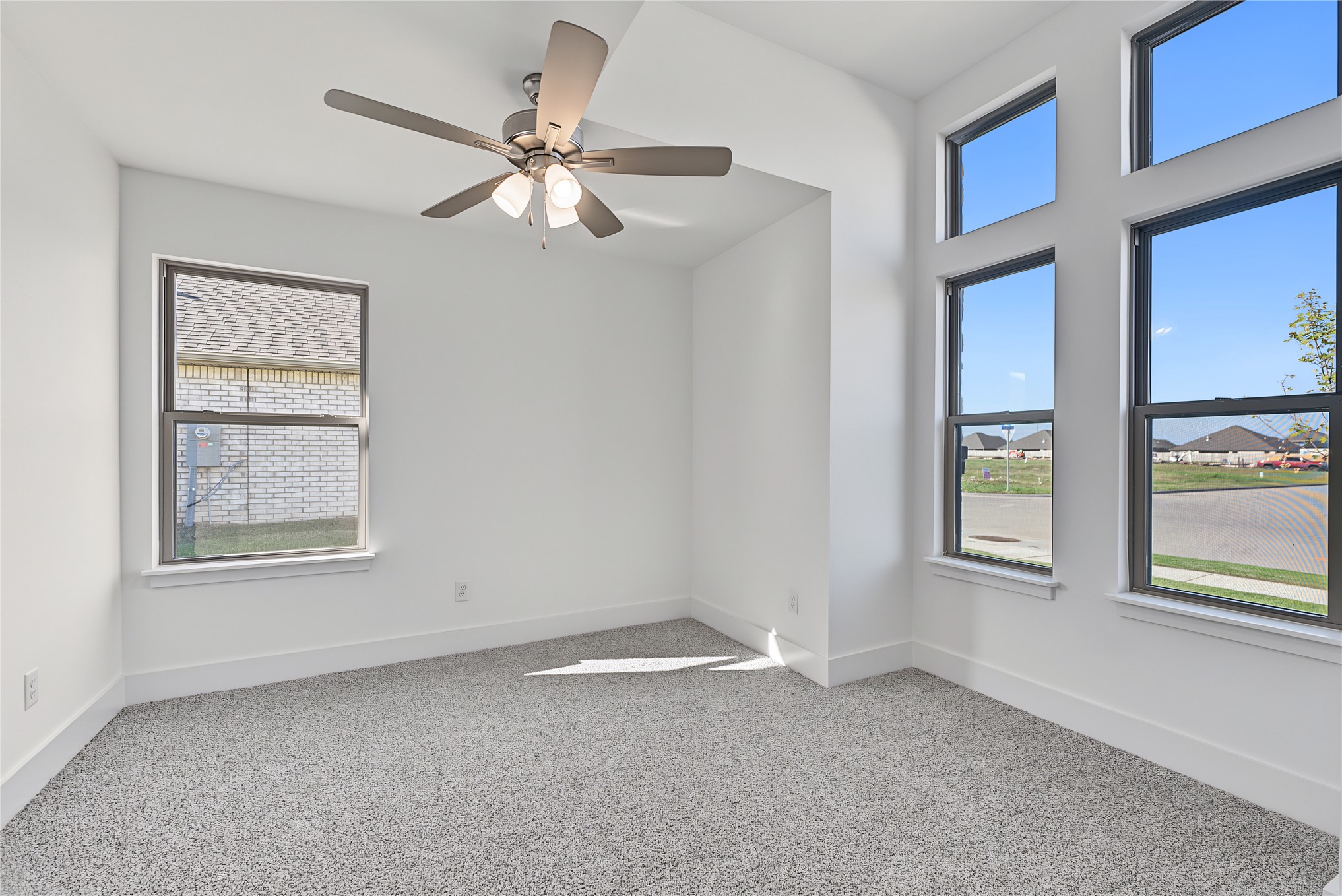 6101 N 30th Street Property Photo 5