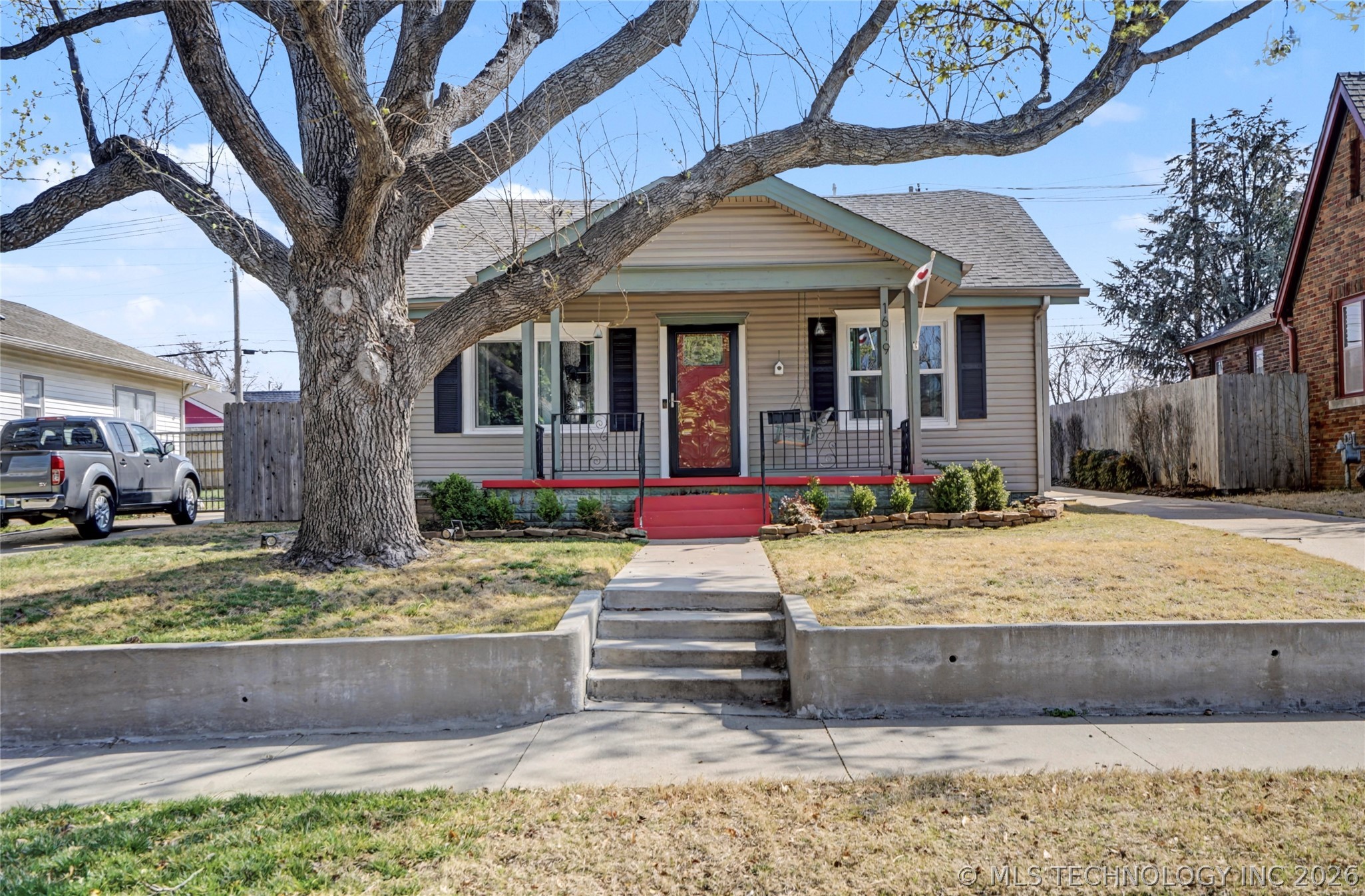 1619 S Gary Place Property Photo 1
