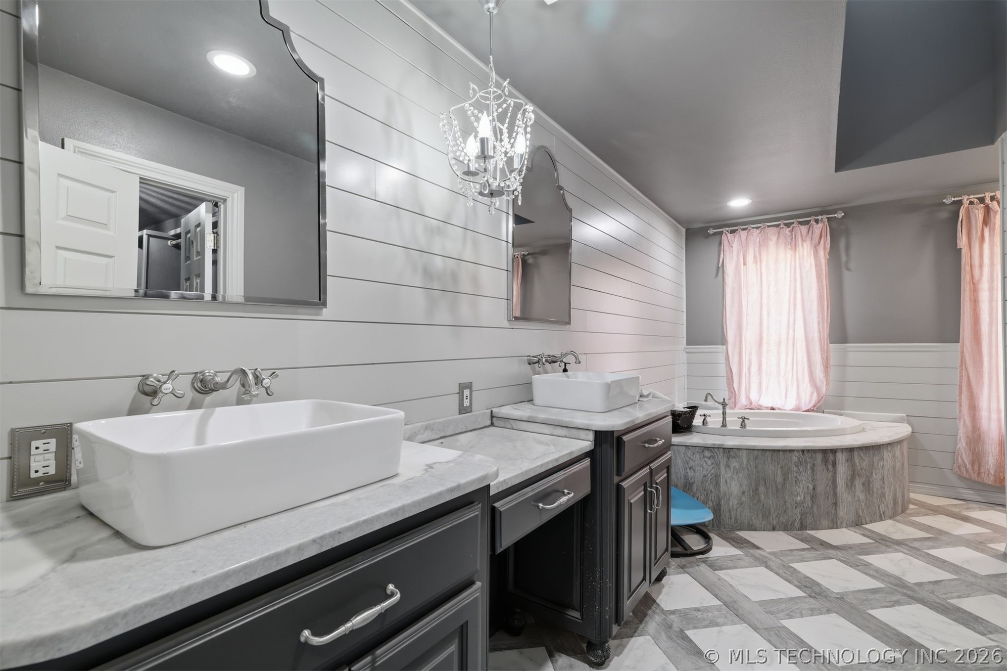 4321 S Bentley Road Property Photo 26