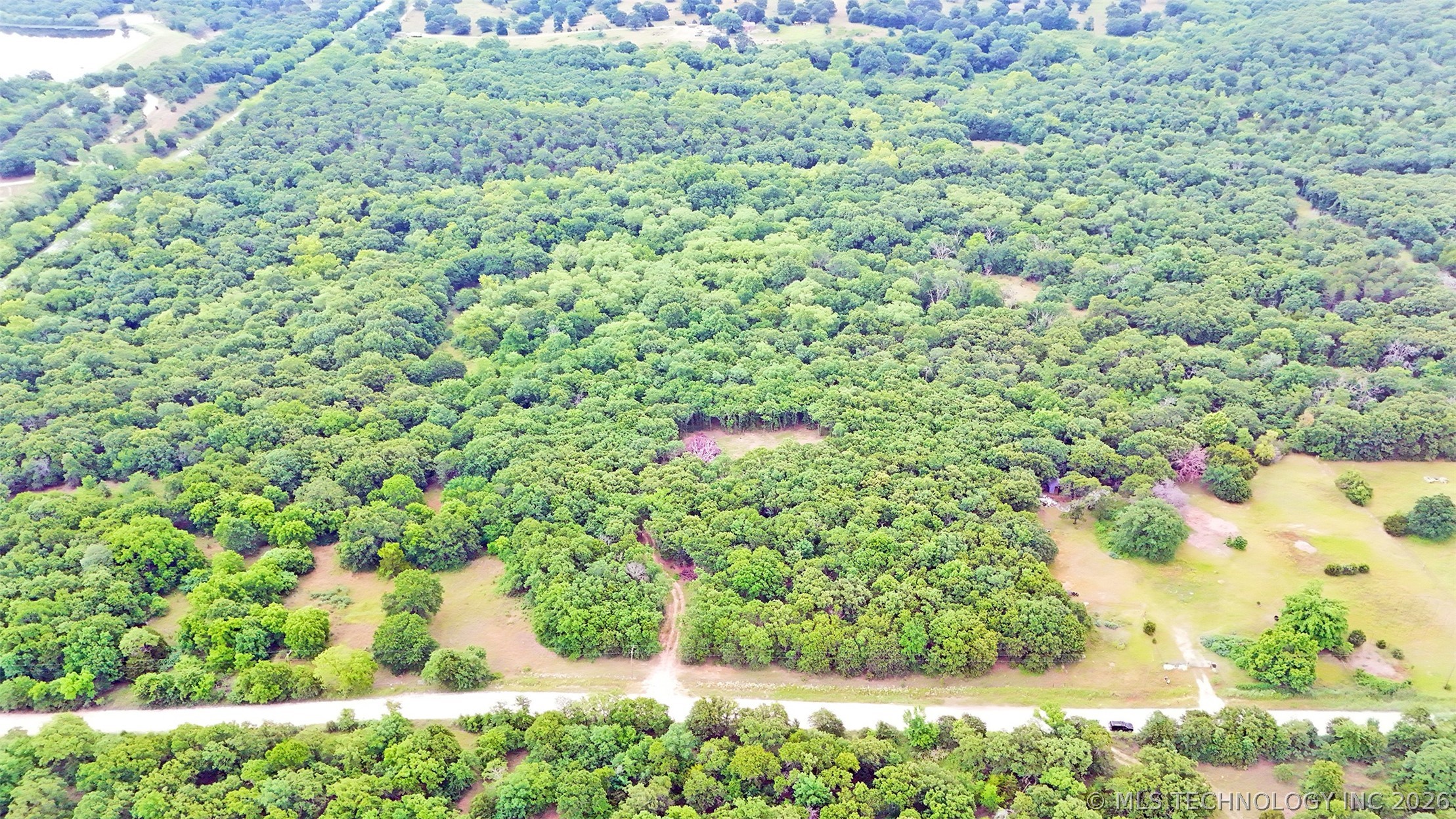 8250 Valley View Drive Property Photo 4
