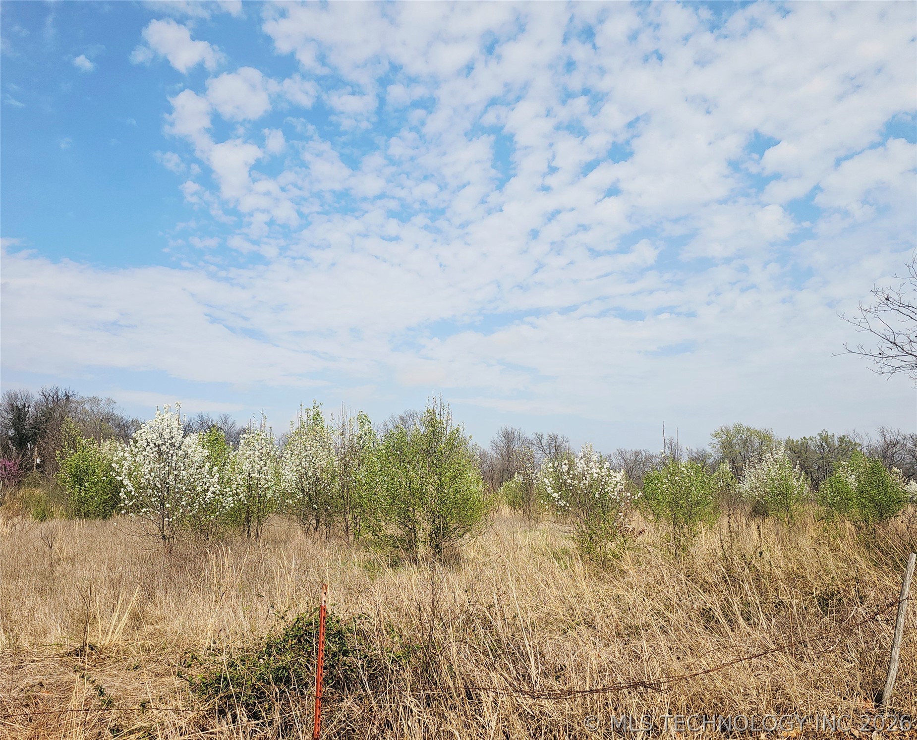 2 E 500 Road Property Photo 2