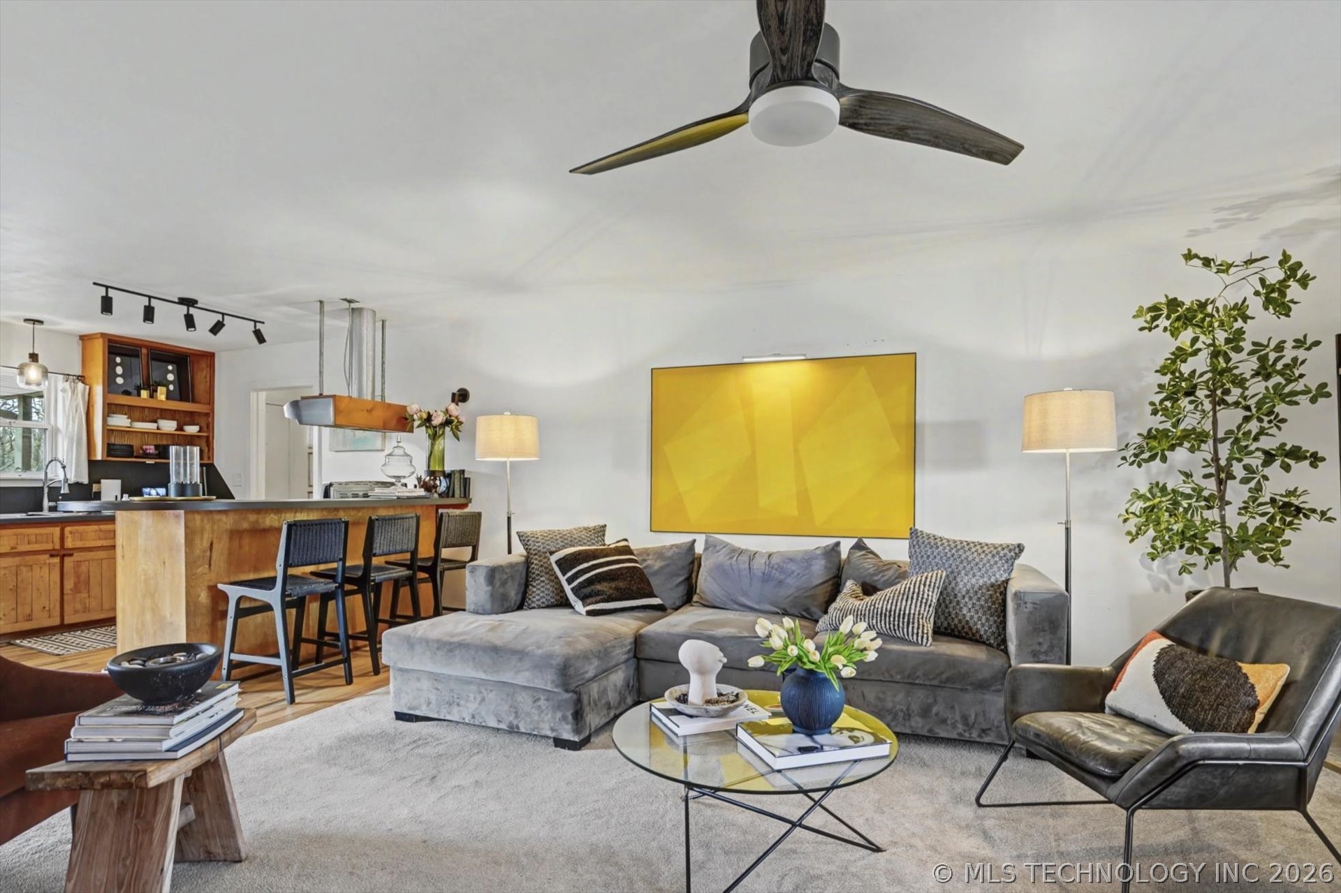 13736 W Teel Road Property Photo 7