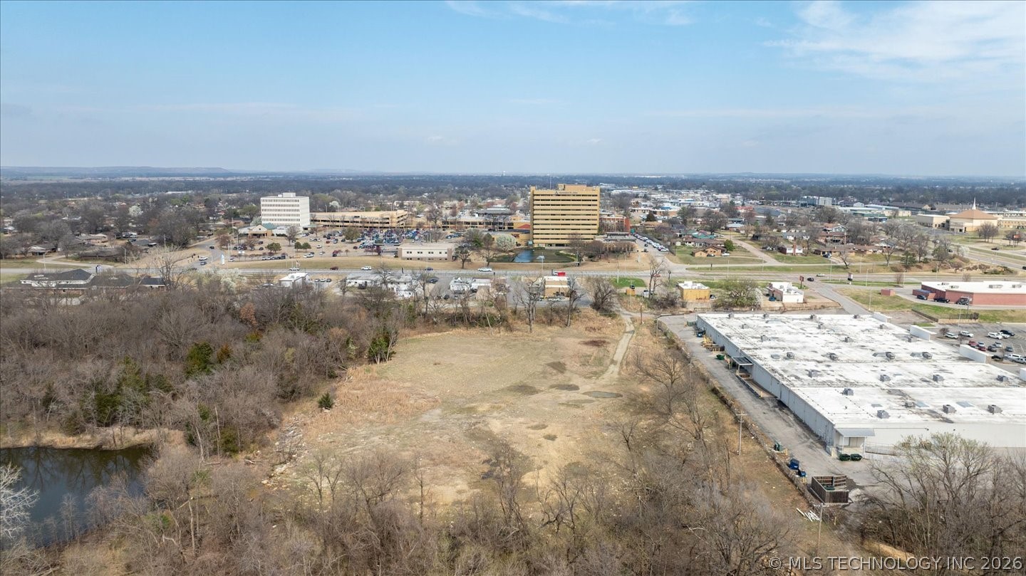 Frank Phillips Boulevard