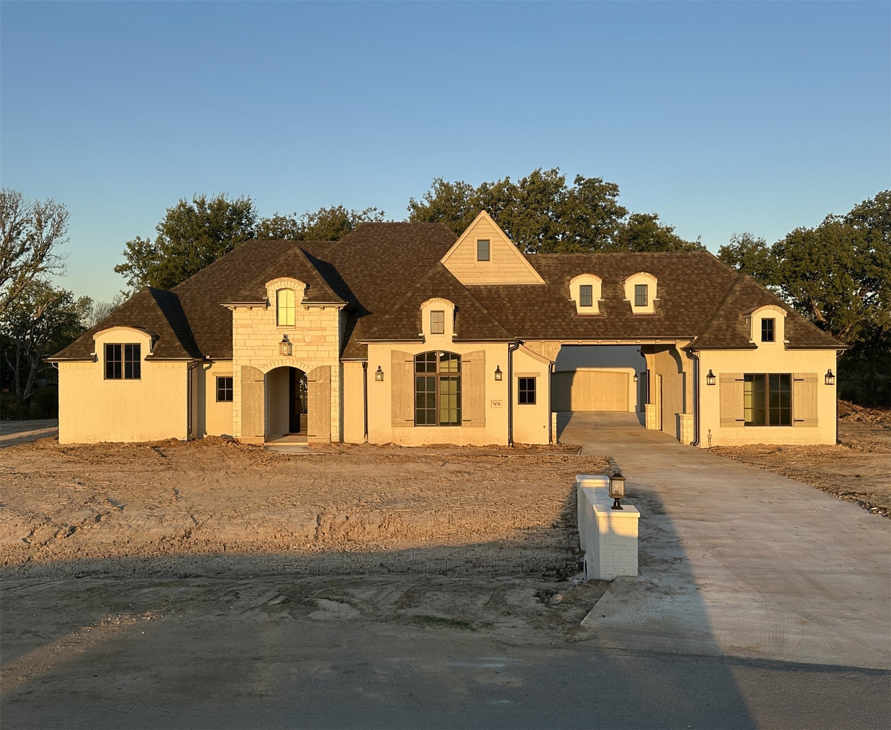 7676 Remington Way Property Photo 1