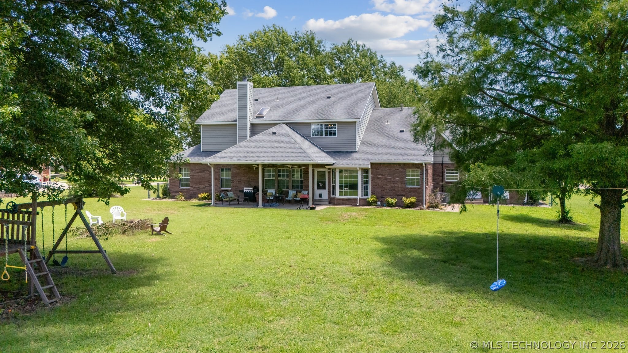 1805 Ne Oakridge Drive Property Photo 9