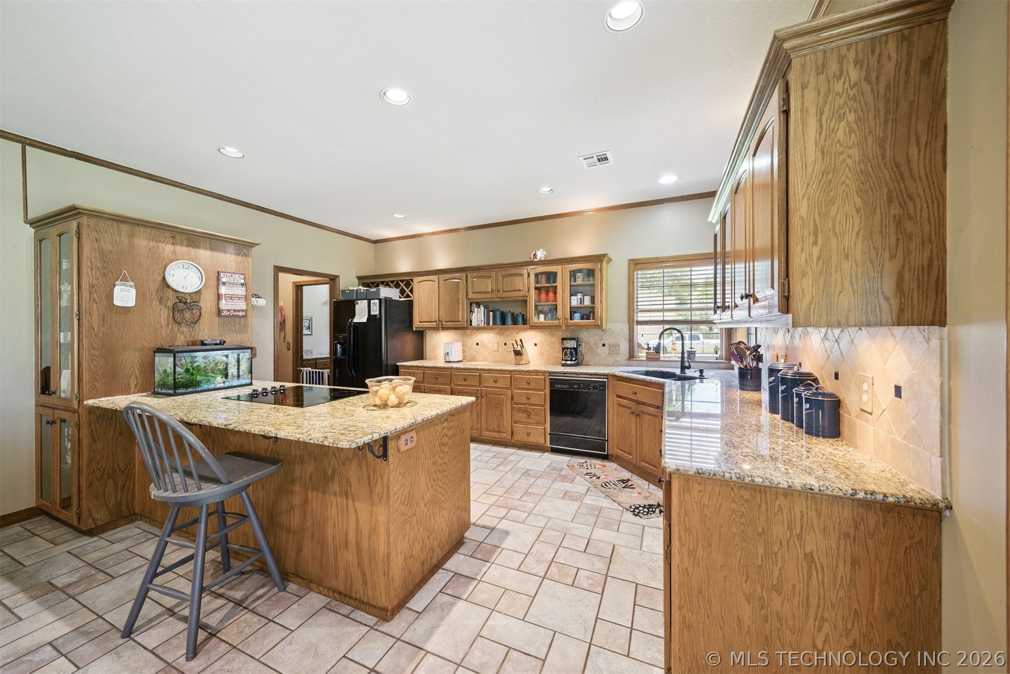1805 Ne Oakridge Drive Property Photo 23