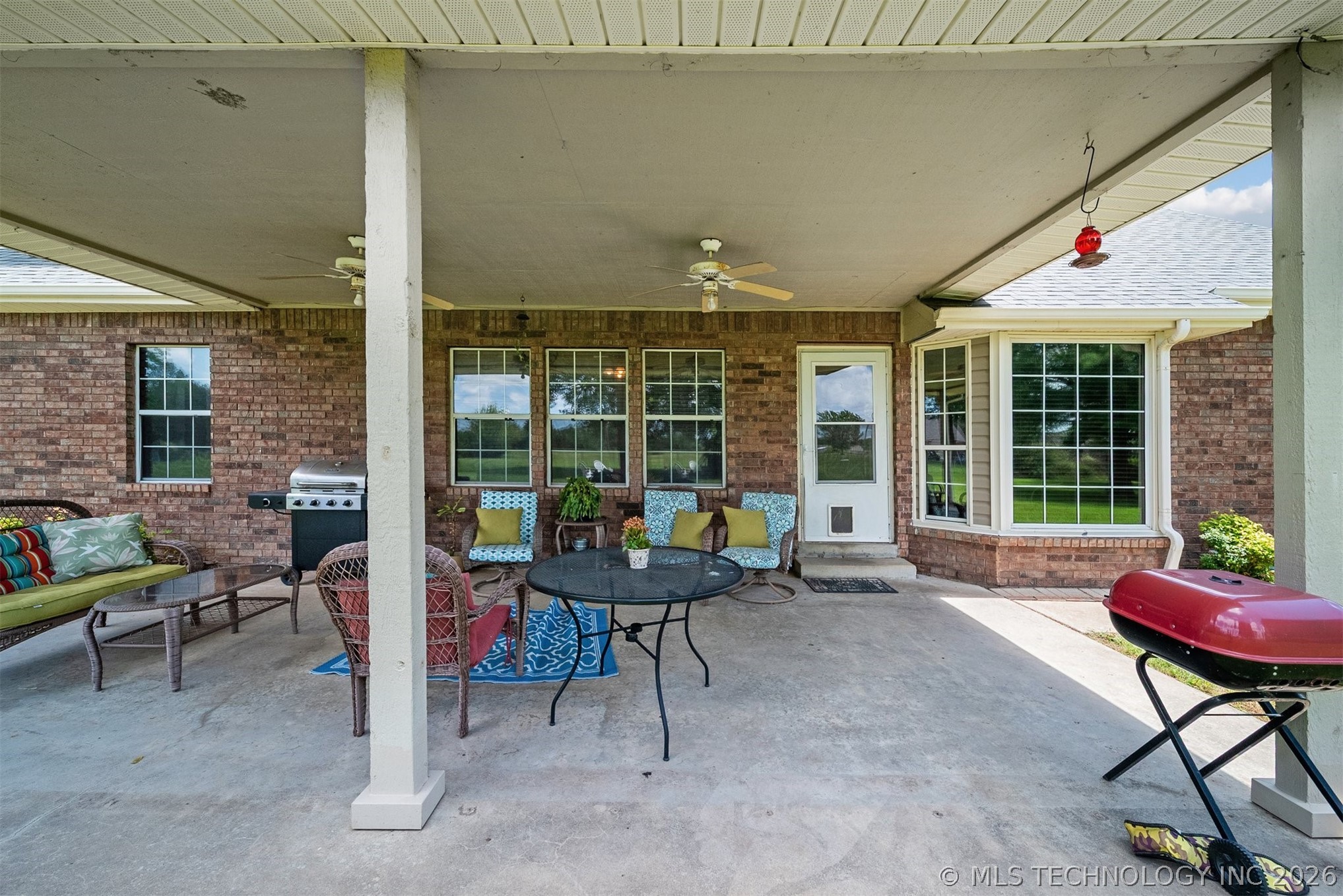 1805 Ne Oakridge Drive Property Photo 39