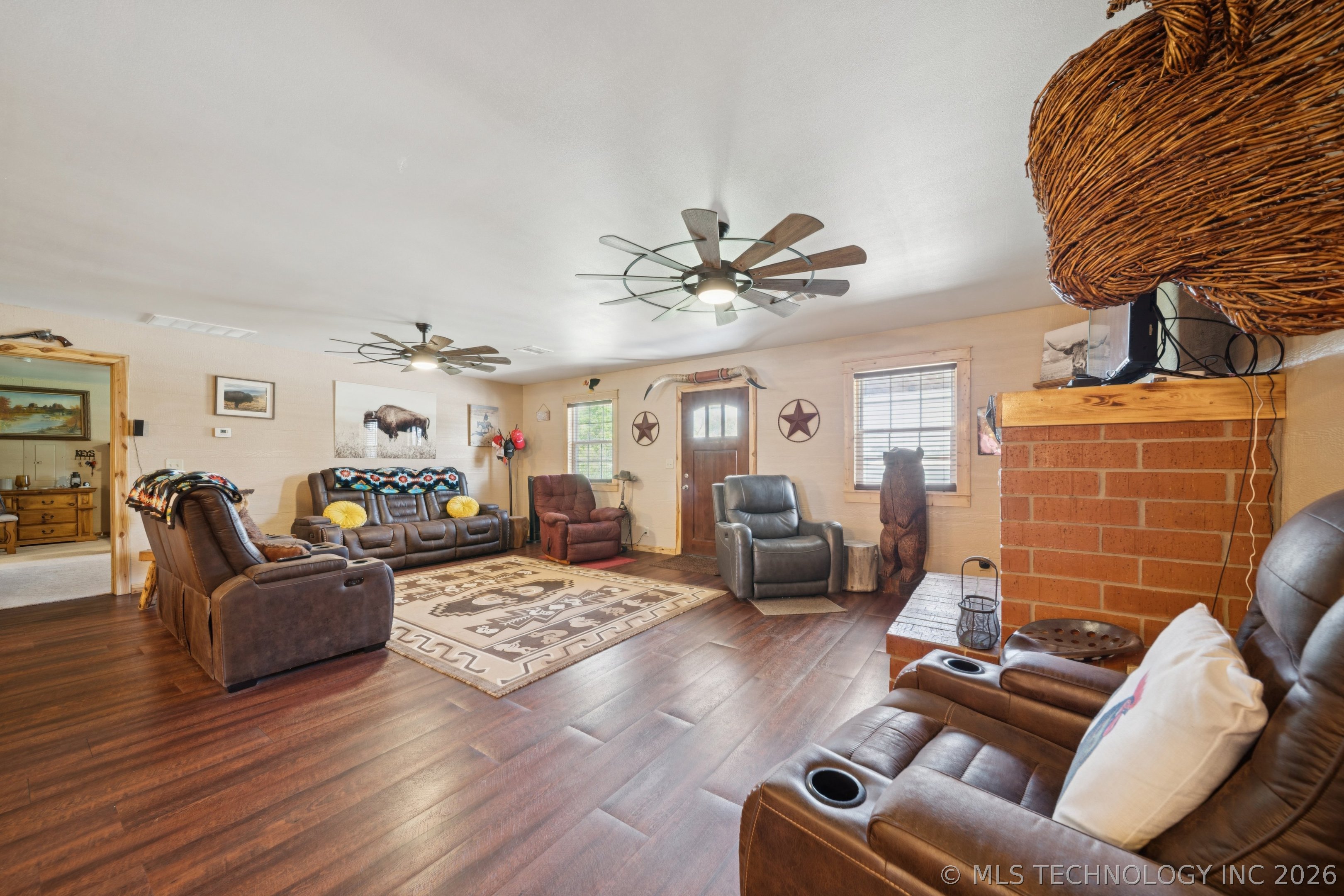 15375 N 247th Road Property Photo 8