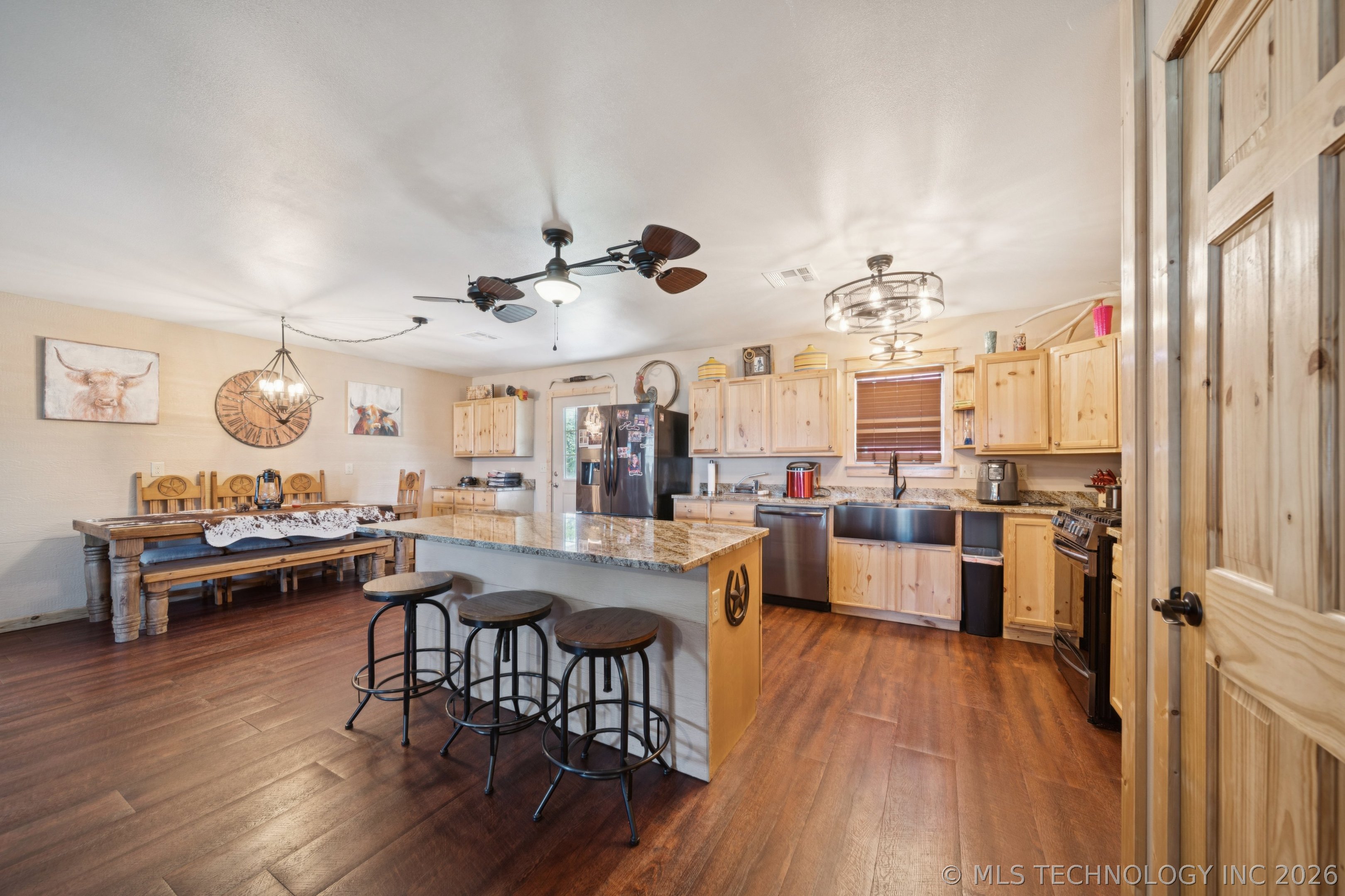 15375 N 247th Road Property Photo 11