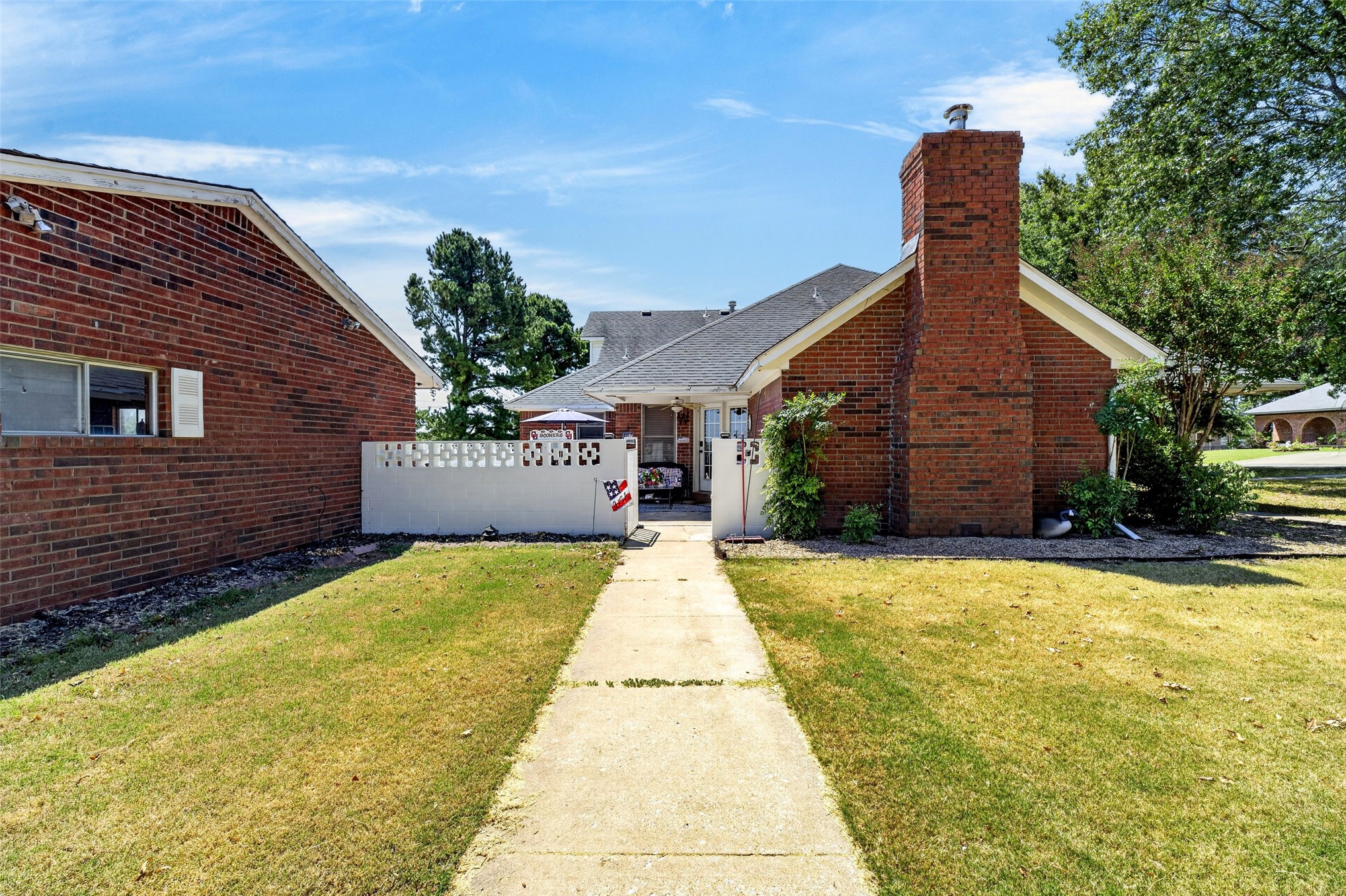 151 S 2nd Street Property Photo 4
