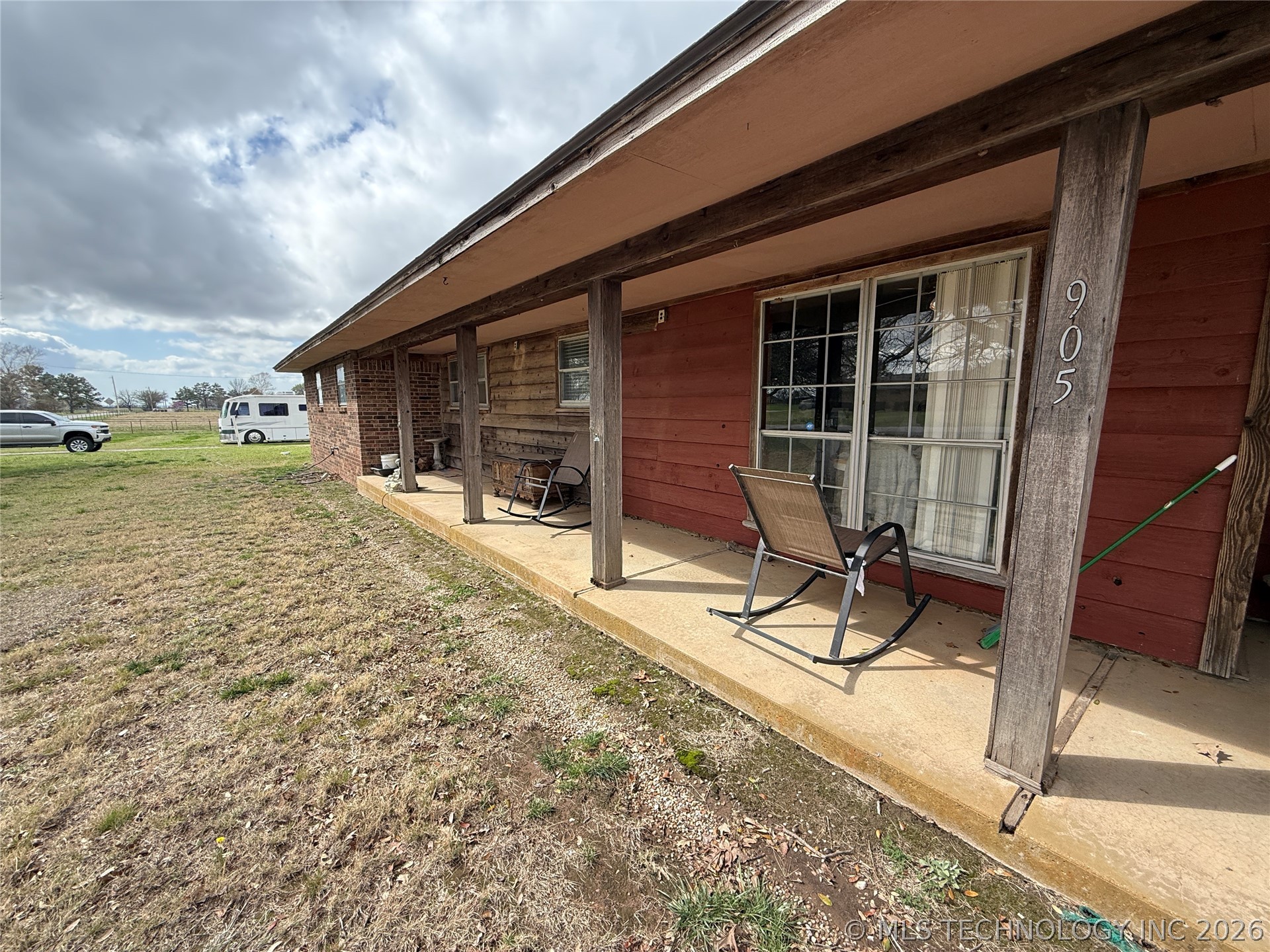 9054 Allen Property Photo 2