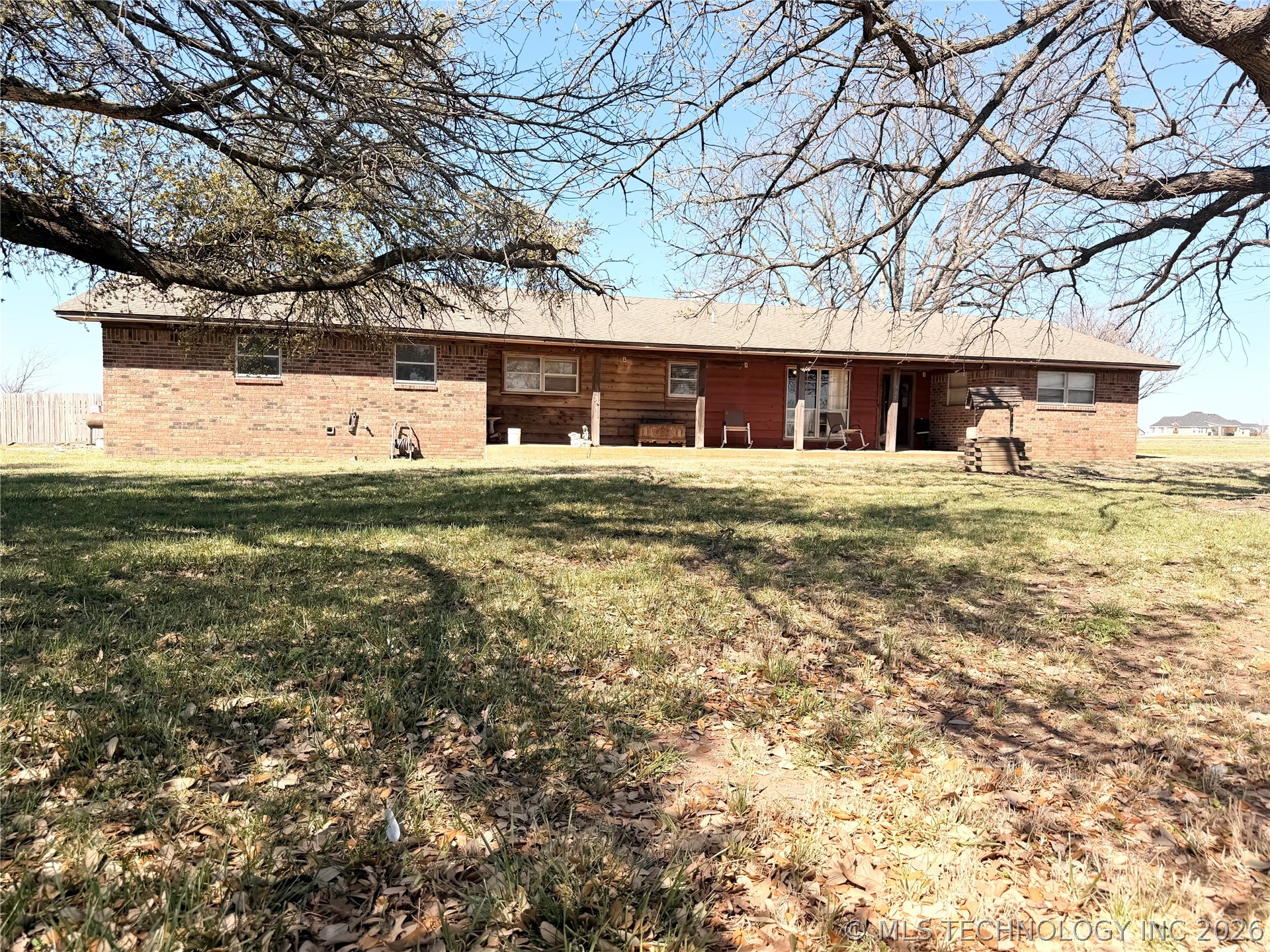 9054 Allen Property Photo 3