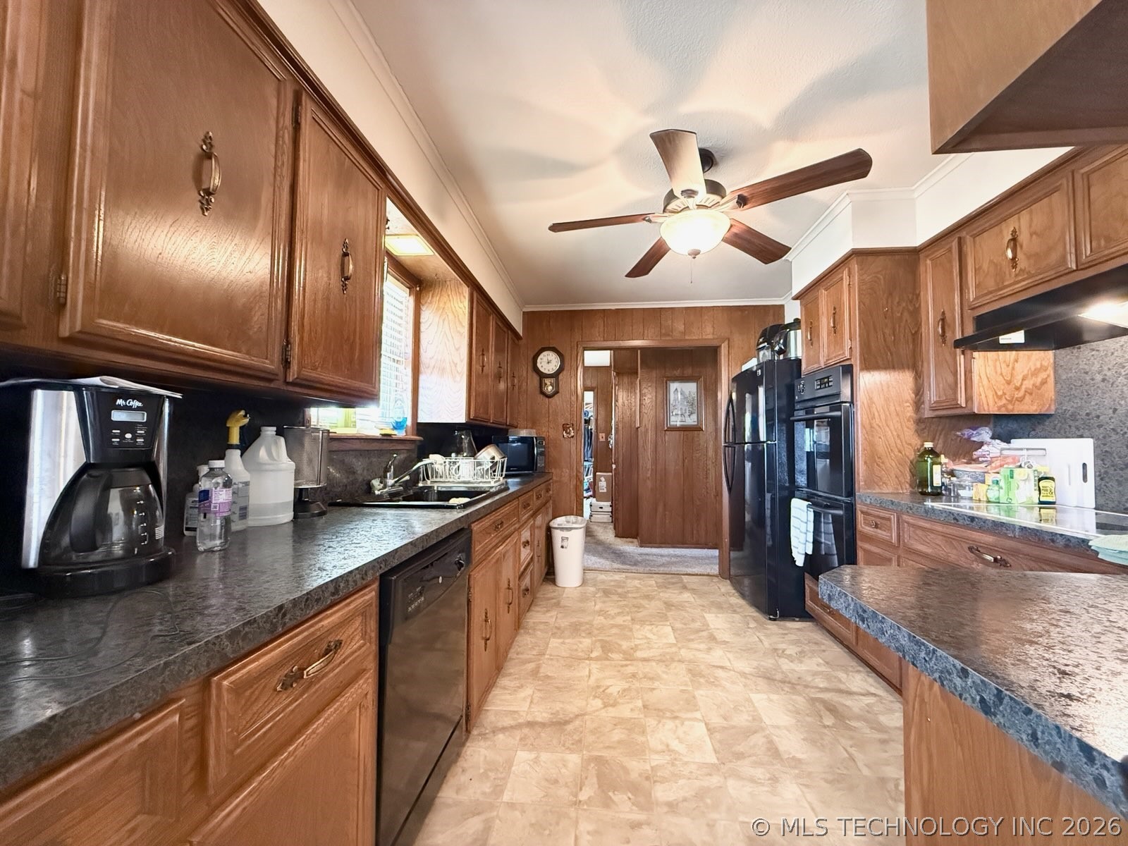9054 Allen Property Photo 8