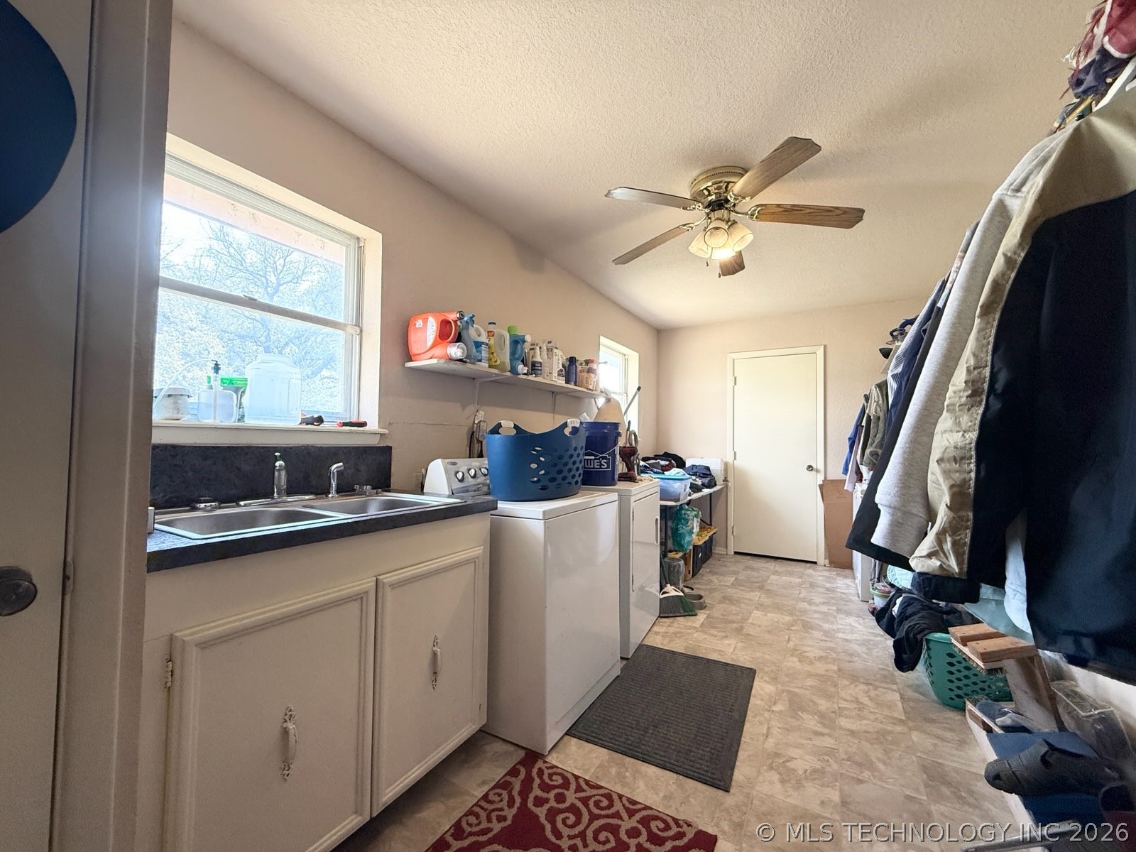 9054 Allen Property Photo 18